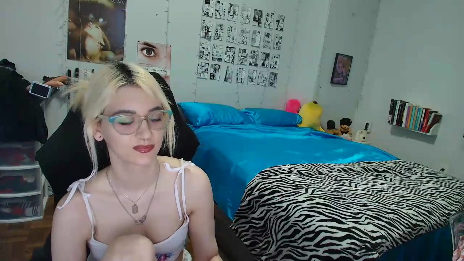 Gallery image thumbnail from AnnaTame's myfreecams stream on, 07/19/2026, 04:02 image 10 of 20