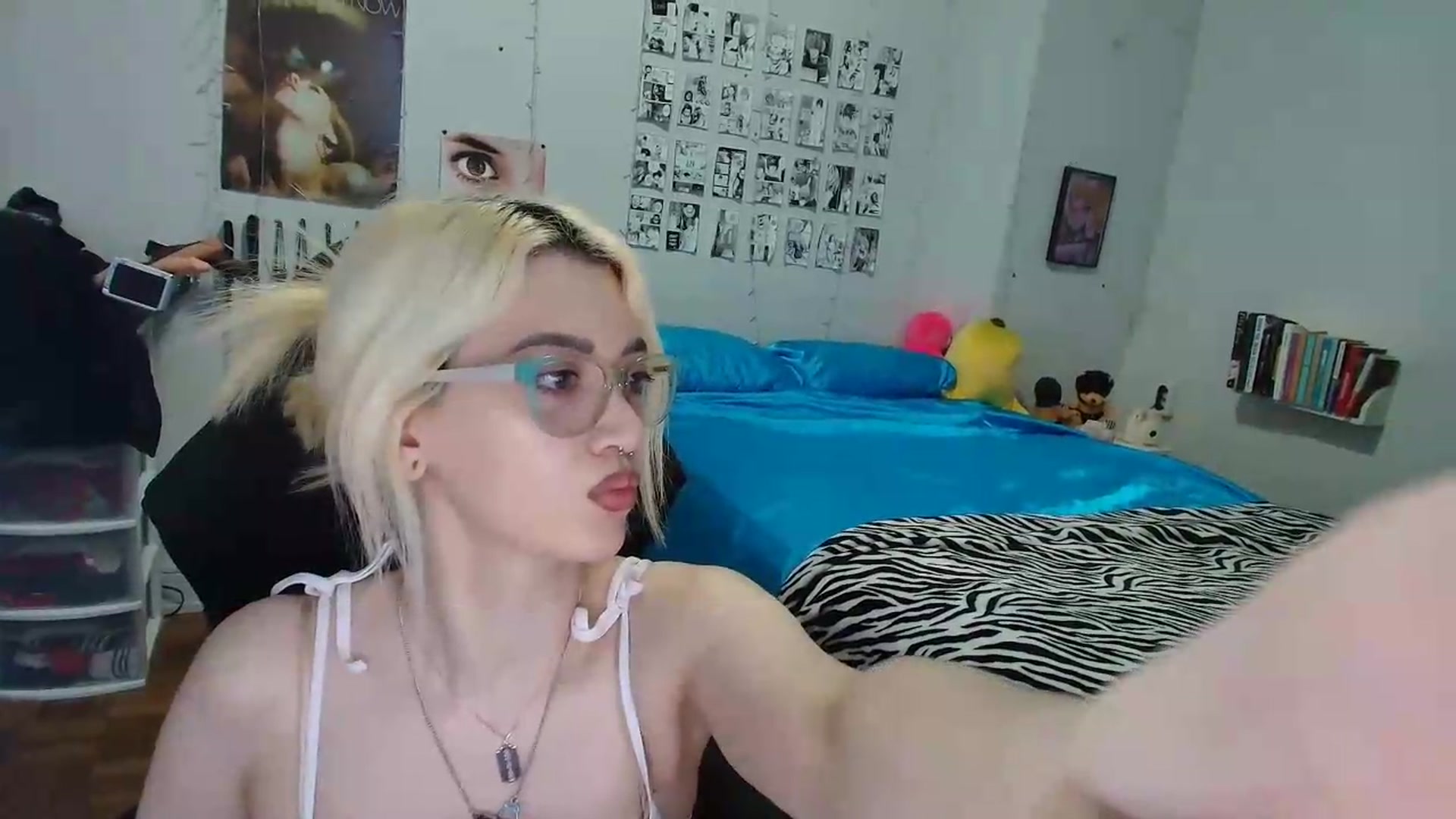 Gallery image thumbnail from AnnaTame's myfreecams stream on, 07/19/2026, 05:08 image 11 of 20