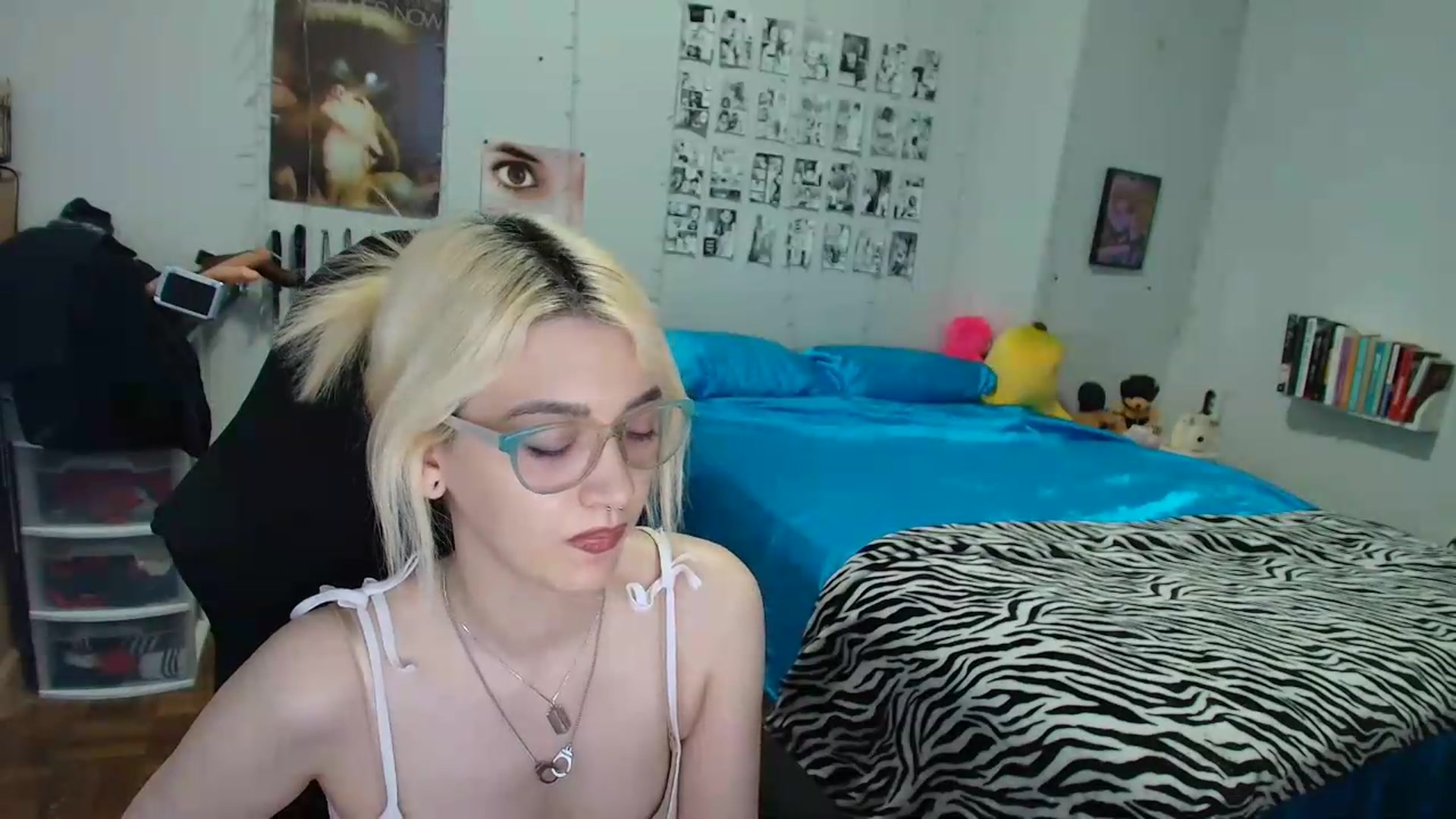 Gallery image thumbnail from AnnaTame's myfreecams stream on, 07/19/2026, 05:08 image 12 of 20