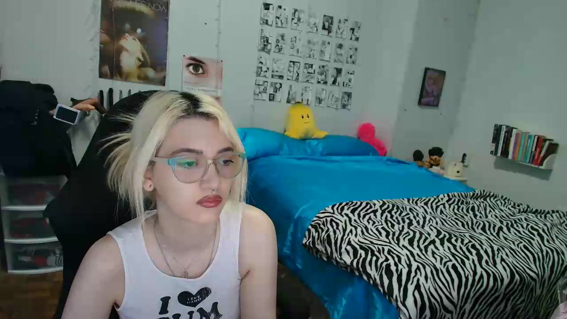 Gallery image thumbnail from AnnaTame's myfreecams stream on, 07/21/2026, 04:00 image 10 of 20