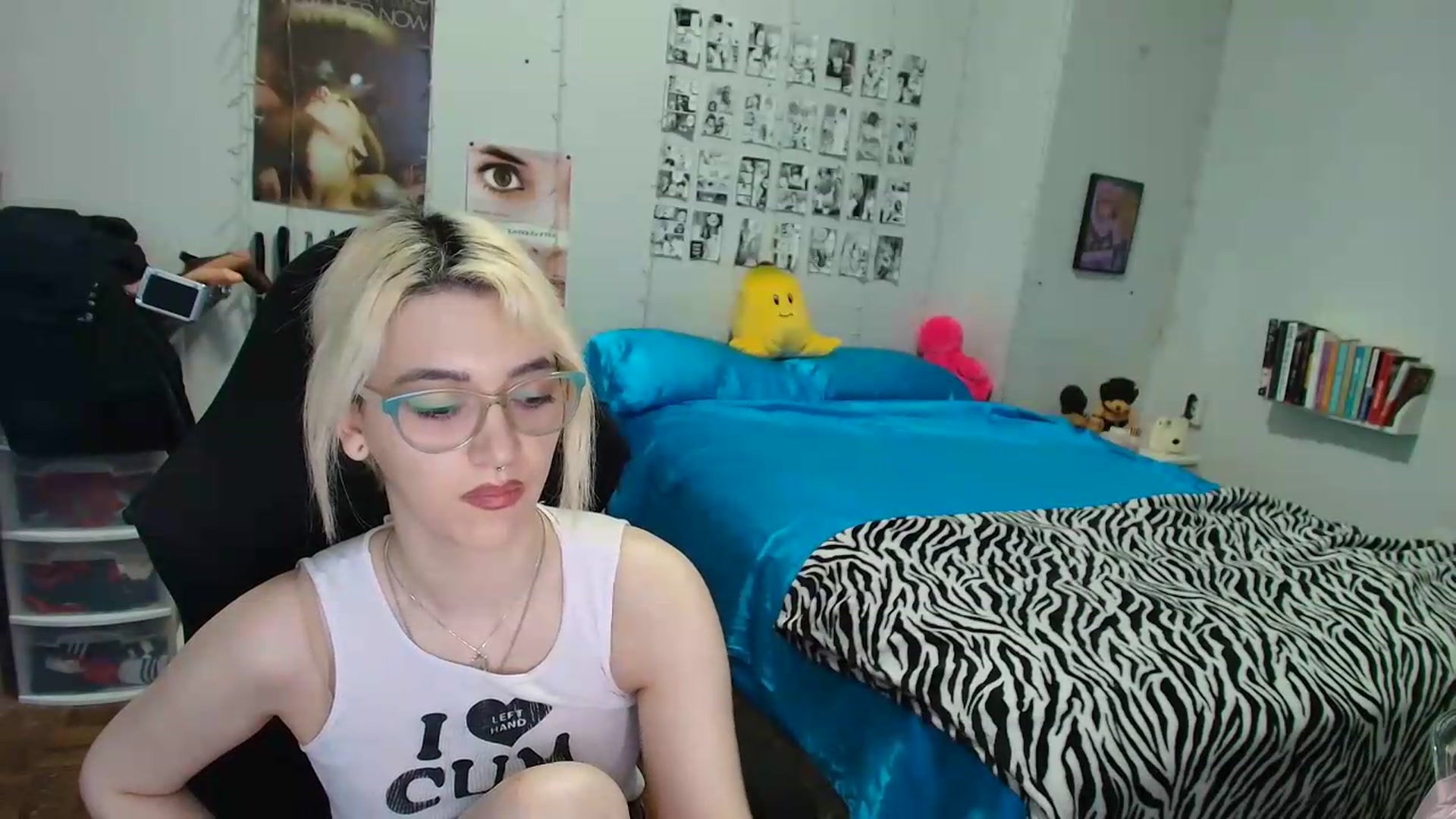 Gallery image thumbnail from AnnaTame's myfreecams stream on, 07/21/2026, 05:09 image 12 of 20