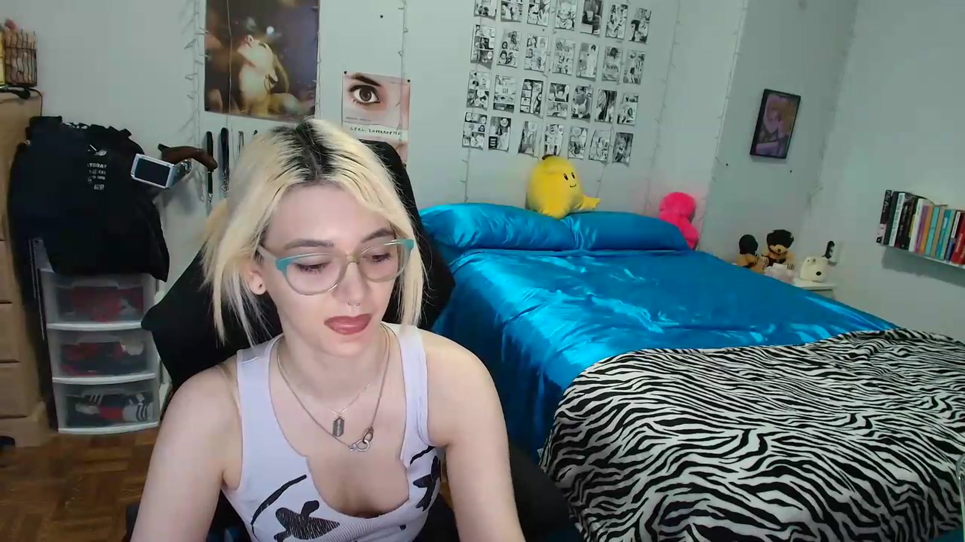Gallery image thumbnail from AnnaTame's myfreecams stream on, 07/22/2026, 07:14 image 15 of 20