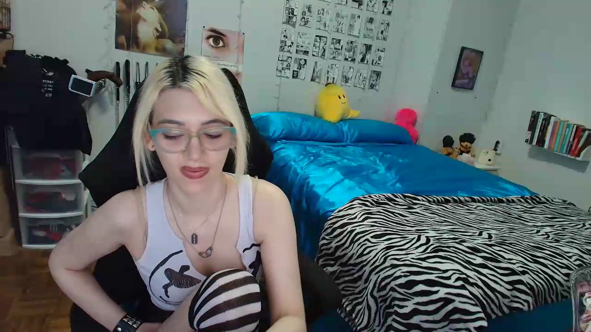 Gallery image thumbnail from AnnaTame's myfreecams stream on, 07/22/2026, 07:57 image 13 of 20