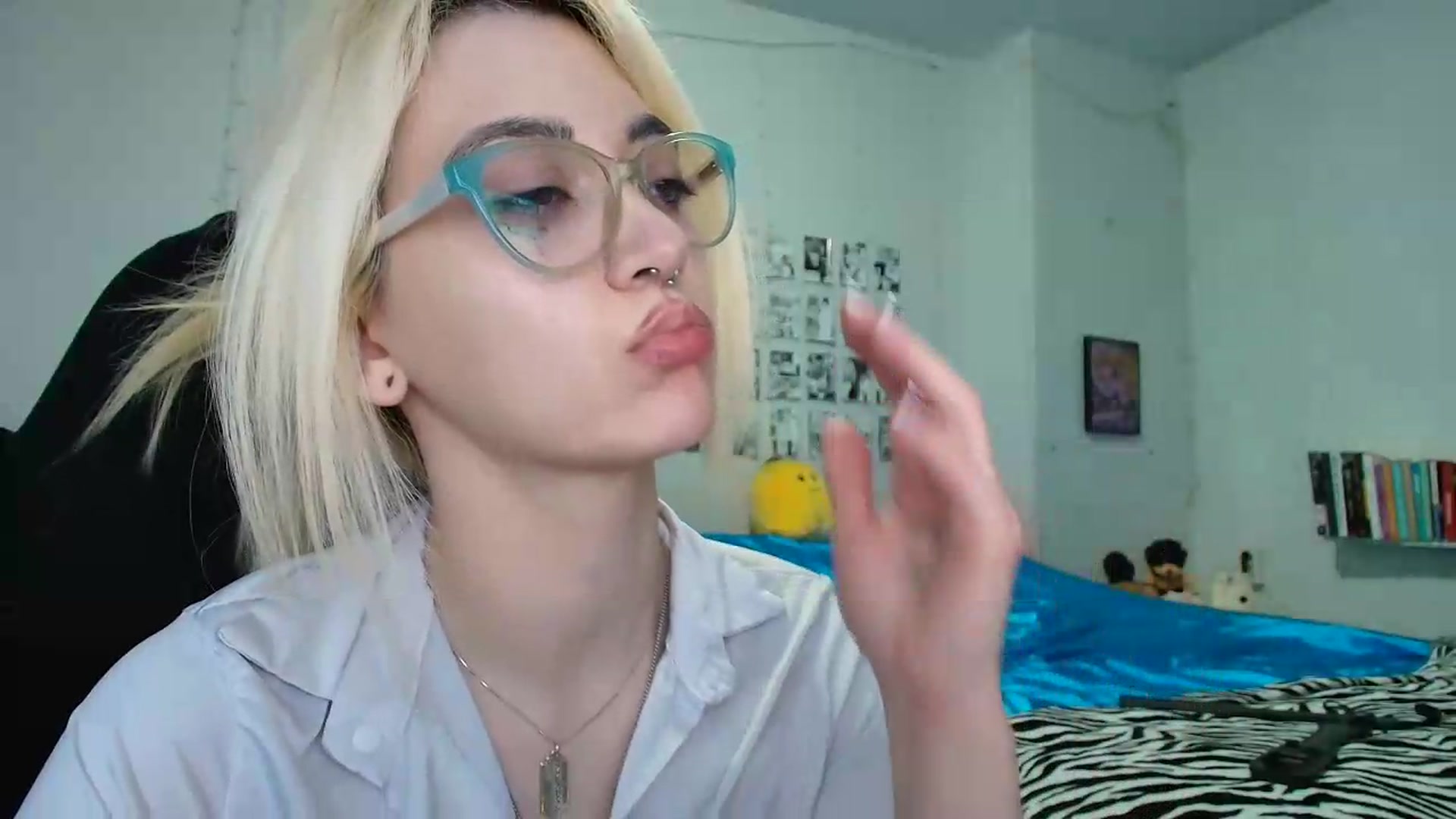 Gallery image thumbnail from AnnaTame's myfreecams stream on, 07/24/2026, 09:45 image 19 of 20