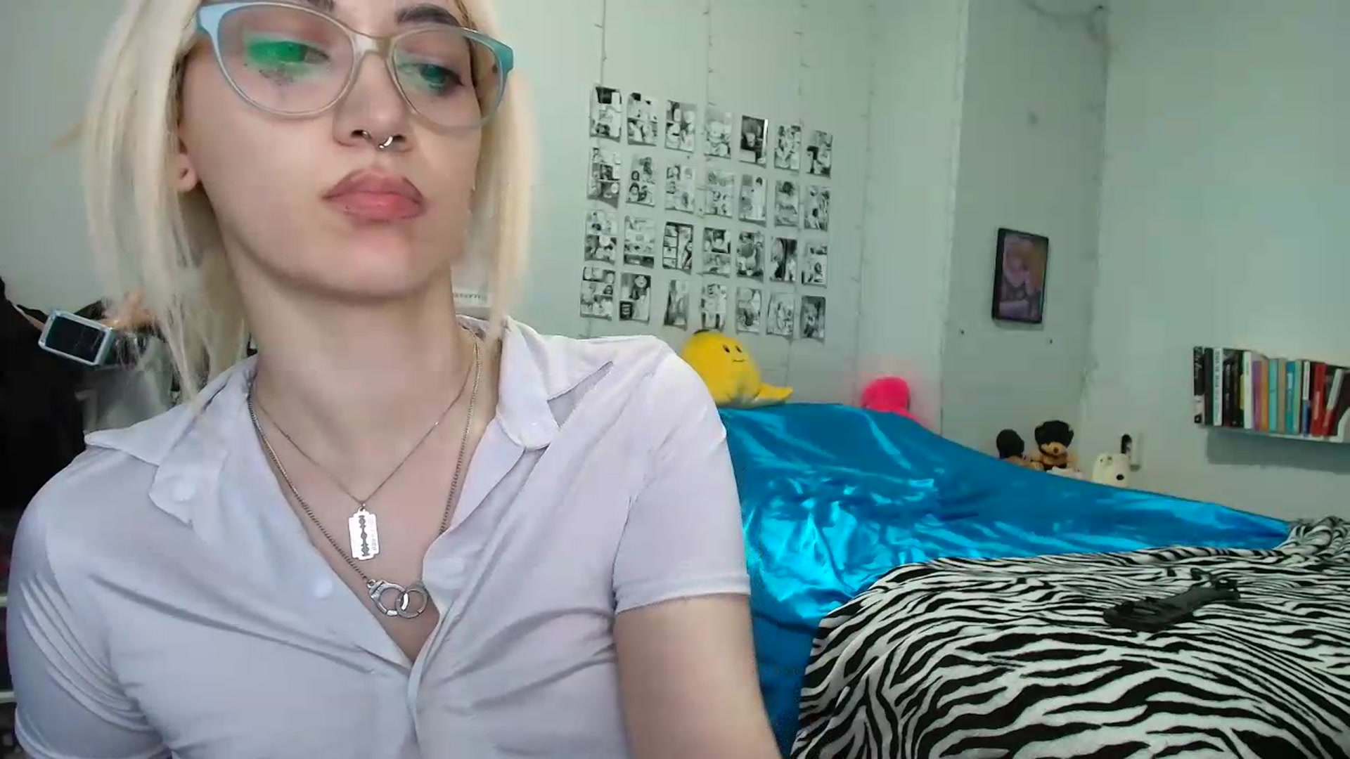Gallery image thumbnail from AnnaTame's myfreecams stream on, 07/24/2026, 09:45 image 17 of 20