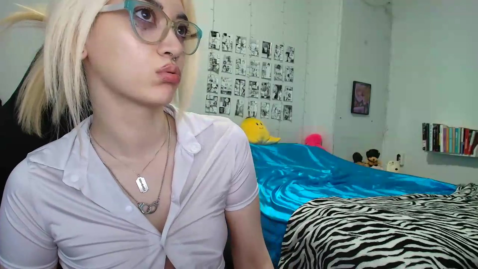 Gallery image thumbnail from AnnaTame's myfreecams stream on, 07/24/2026, 09:45 image 13 of 20