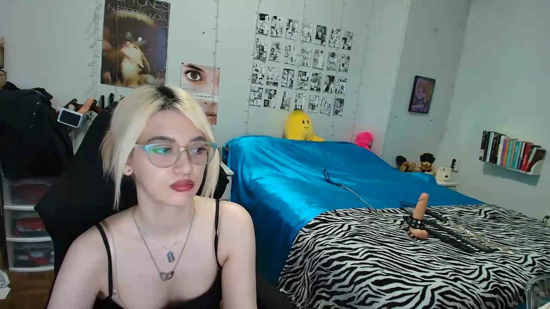 Gallery image thumbnail from AnnaTame's myfreecams stream on, 07/27/2026, 03:49 image 15 of 20