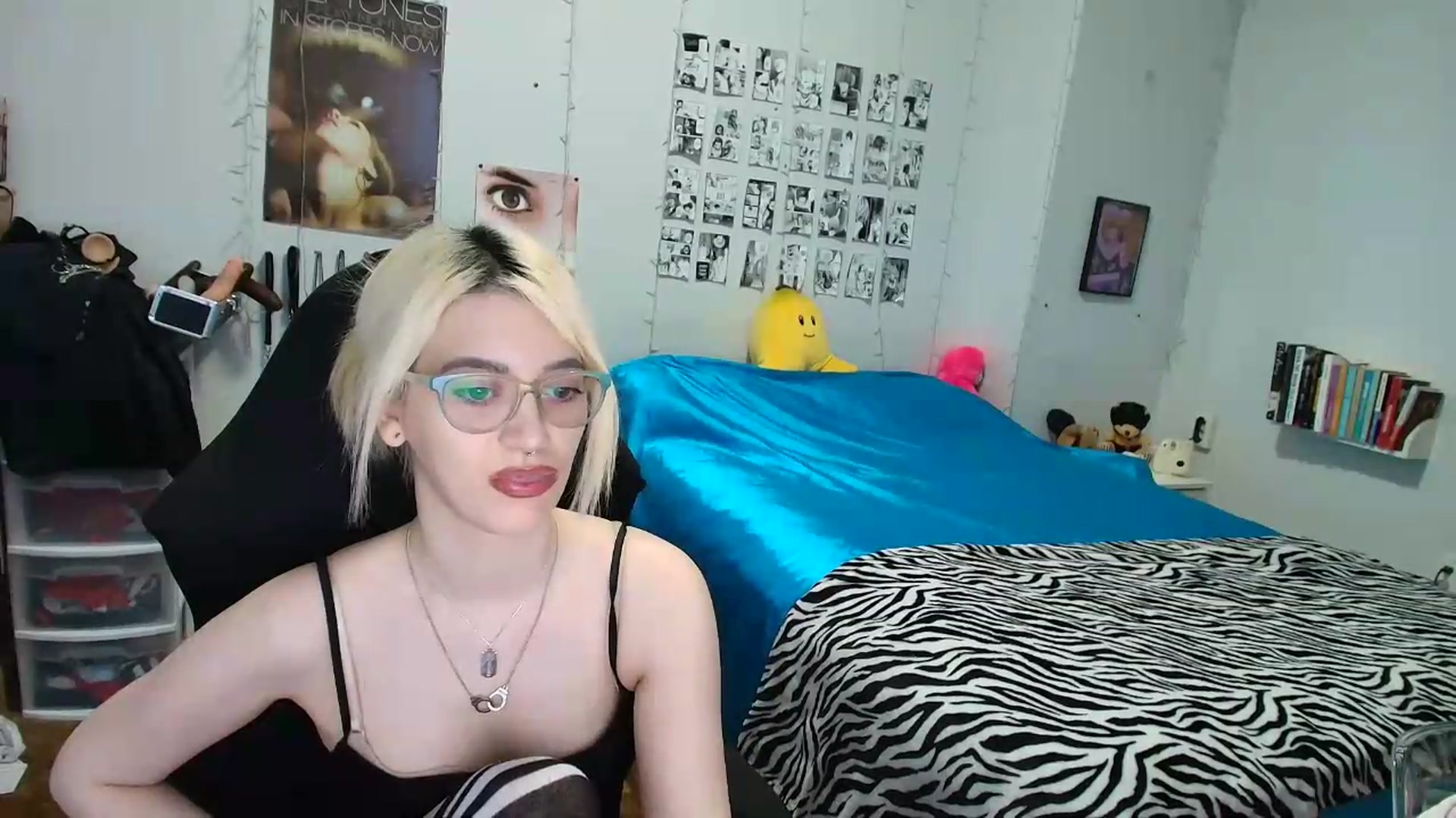 Gallery image thumbnail from AnnaTame's myfreecams stream on, 07/27/2026, 04:25 image 12 of 20
