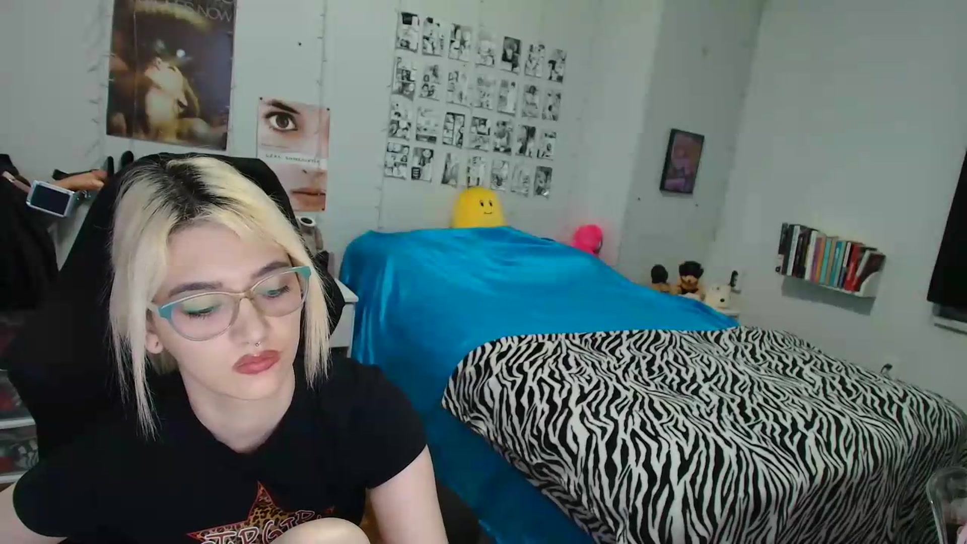 Gallery image thumbnail from AnnaTame's myfreecams stream on, 07/28/2026, 06:40 image 10 of 20
