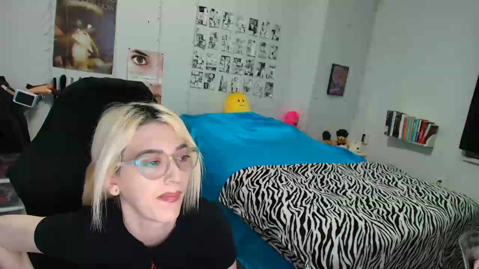 Gallery image thumbnail from AnnaTame's myfreecams stream on, 07/28/2026, 09:39 image 1 of 20