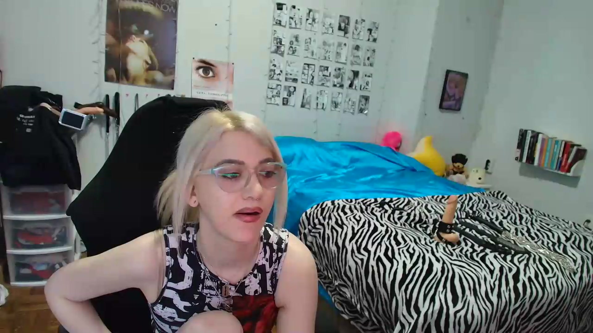 Gallery image thumbnail from AnnaTame's myfreecams stream on, 07/29/2026, 05:44 image 16 of 20