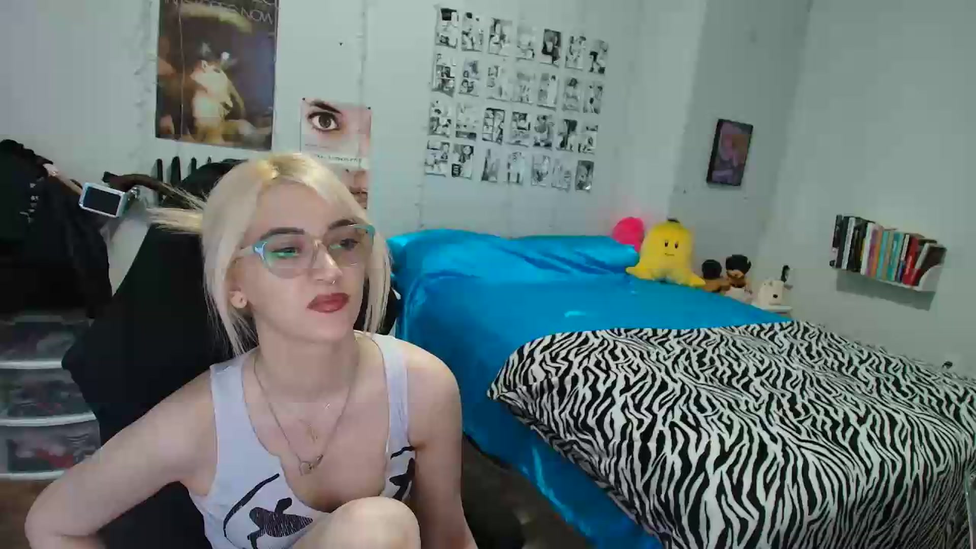 Gallery image thumbnail from AnnaTame's myfreecams stream on, 08/02/2026, 04:15 image 15 of 20