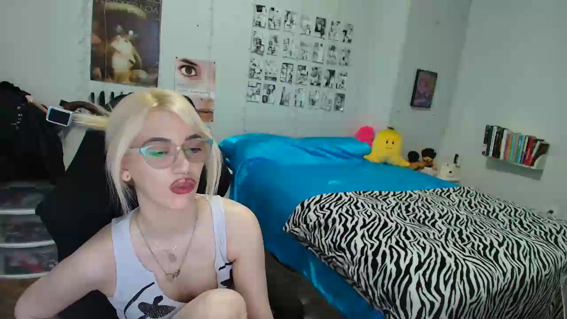 Gallery image thumbnail from AnnaTame's myfreecams stream on, 08/02/2026, 04:15 image 18 of 20