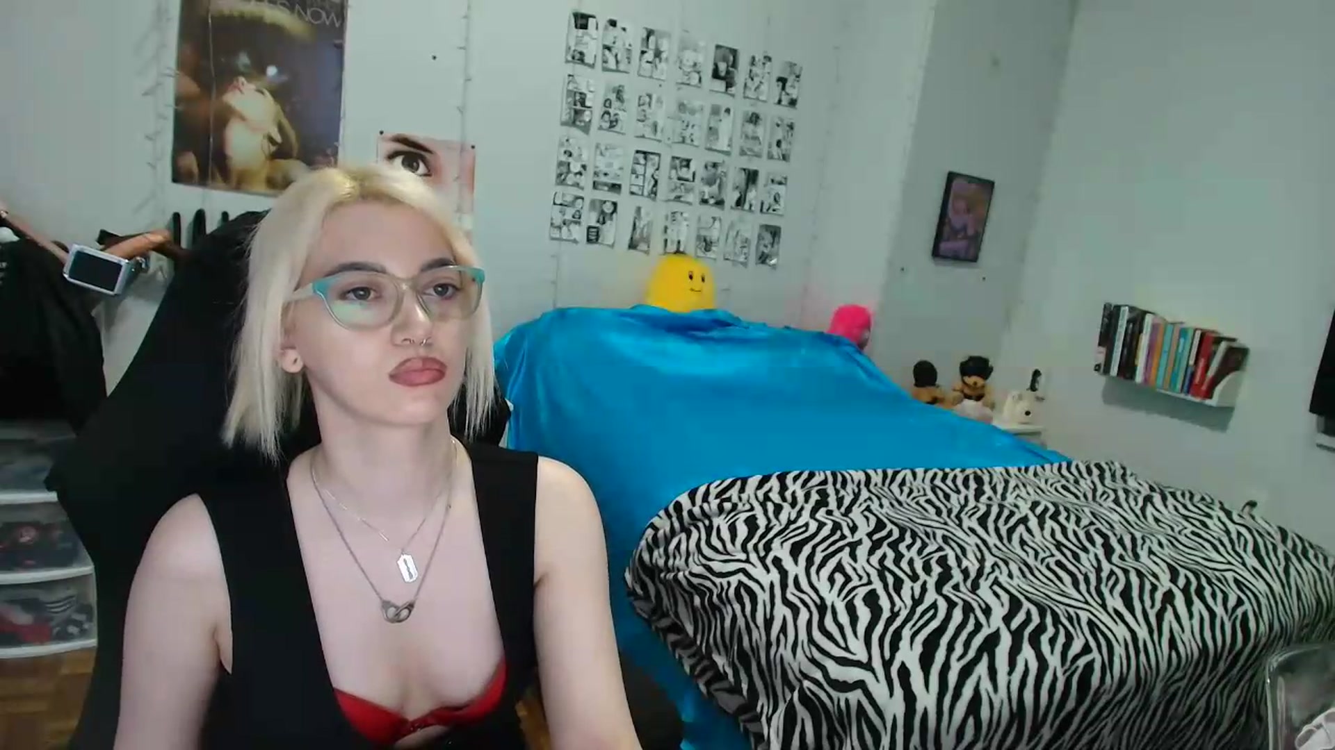 Gallery image thumbnail from AnnaTame's myfreecams stream on, 08/04/2026, 09:43 image 11 of 20