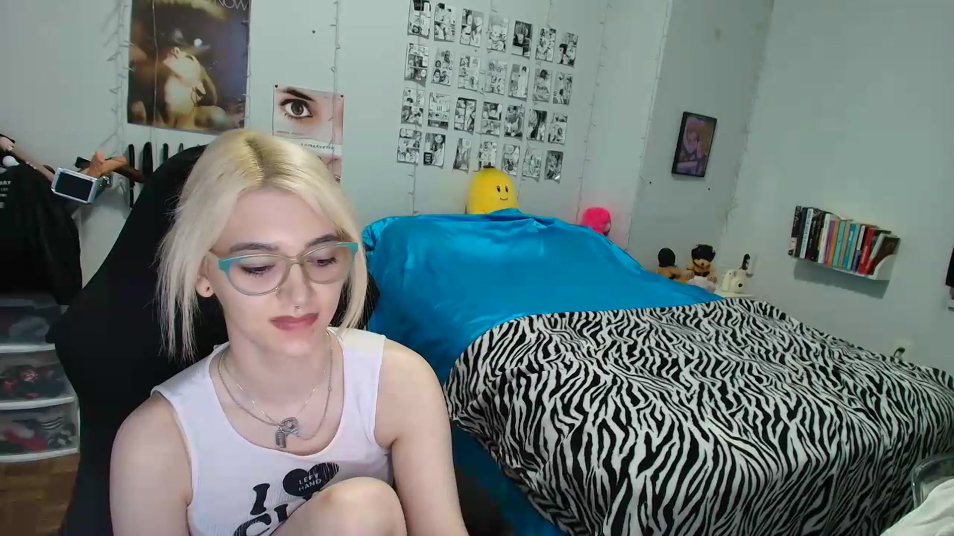 Gallery image thumbnail from AnnaTame's myfreecams stream on, 08/05/2026, 10:04 image 6 of 20
