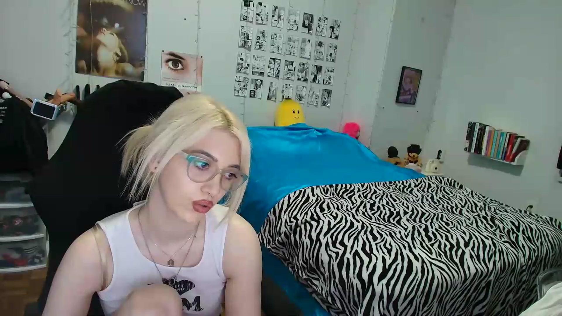 Gallery image thumbnail from AnnaTame's myfreecams stream on, 08/05/2026, 10:04 image 16 of 20