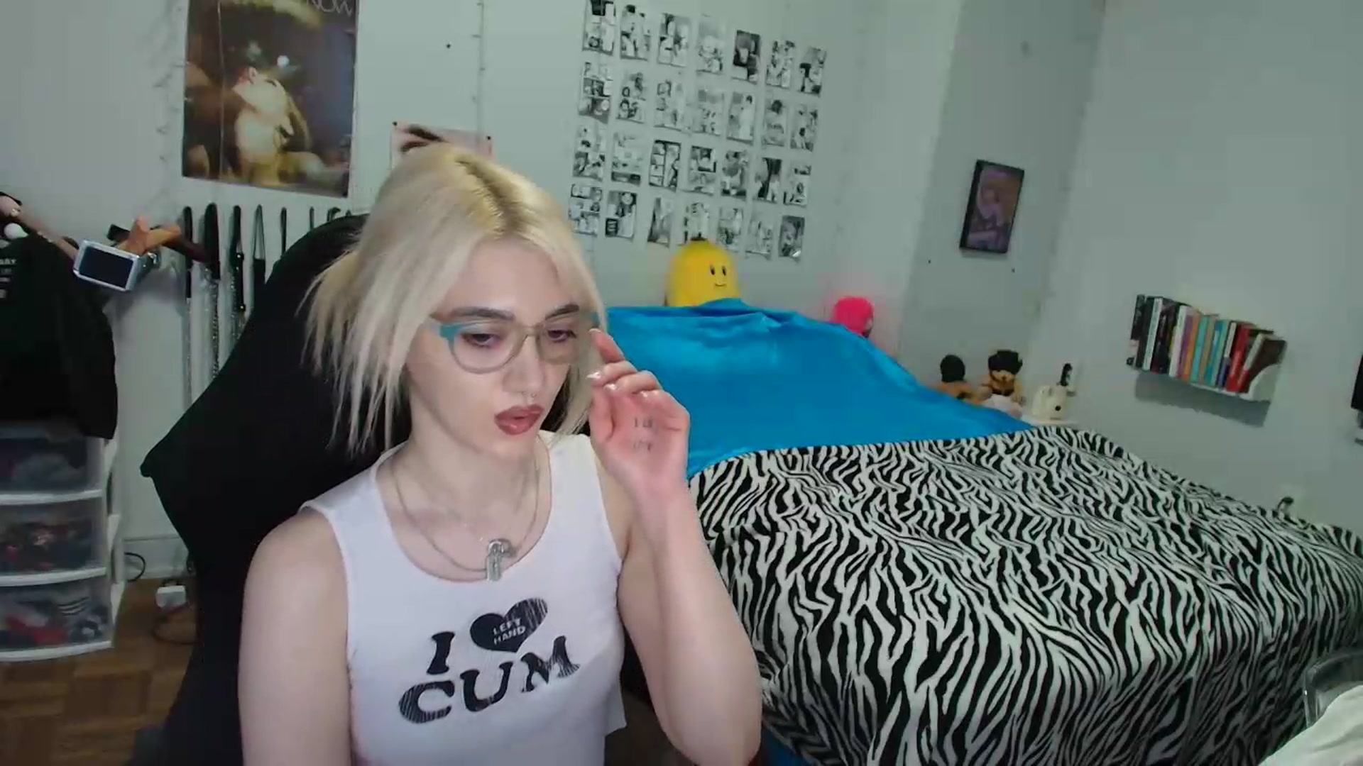 Gallery image thumbnail from AnnaTame's myfreecams stream on, 08/05/2026, 10:04 image 13 of 20