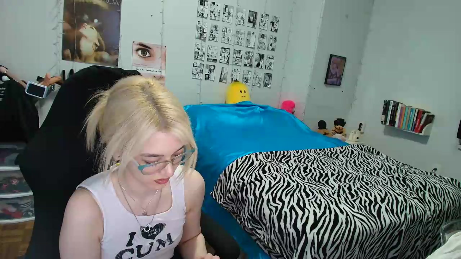 Gallery image thumbnail from AnnaTame's myfreecams stream on, 08/05/2026, 10:04 image 18 of 20