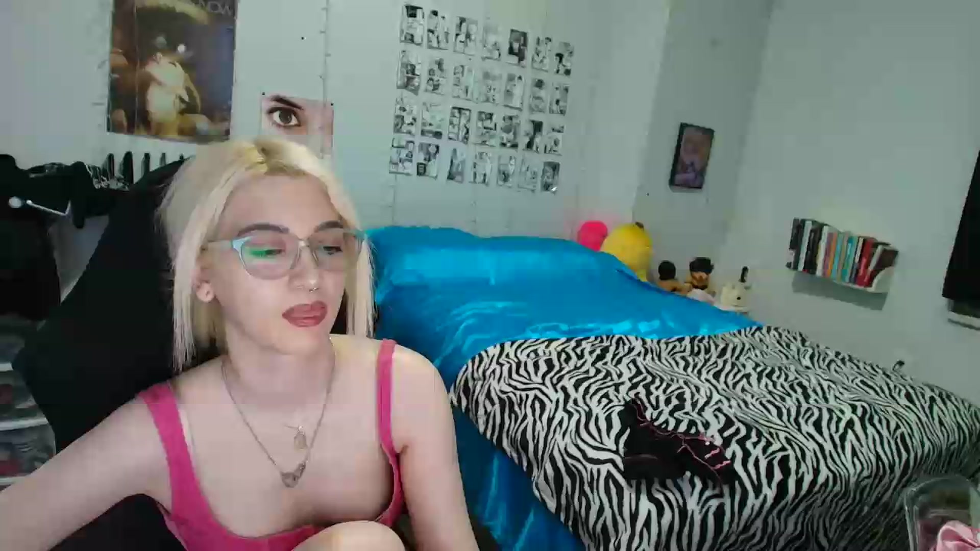 Gallery image thumbnail from AnnaTame's myfreecams stream on, 08/07/2026, 07:56 image 4 of 20