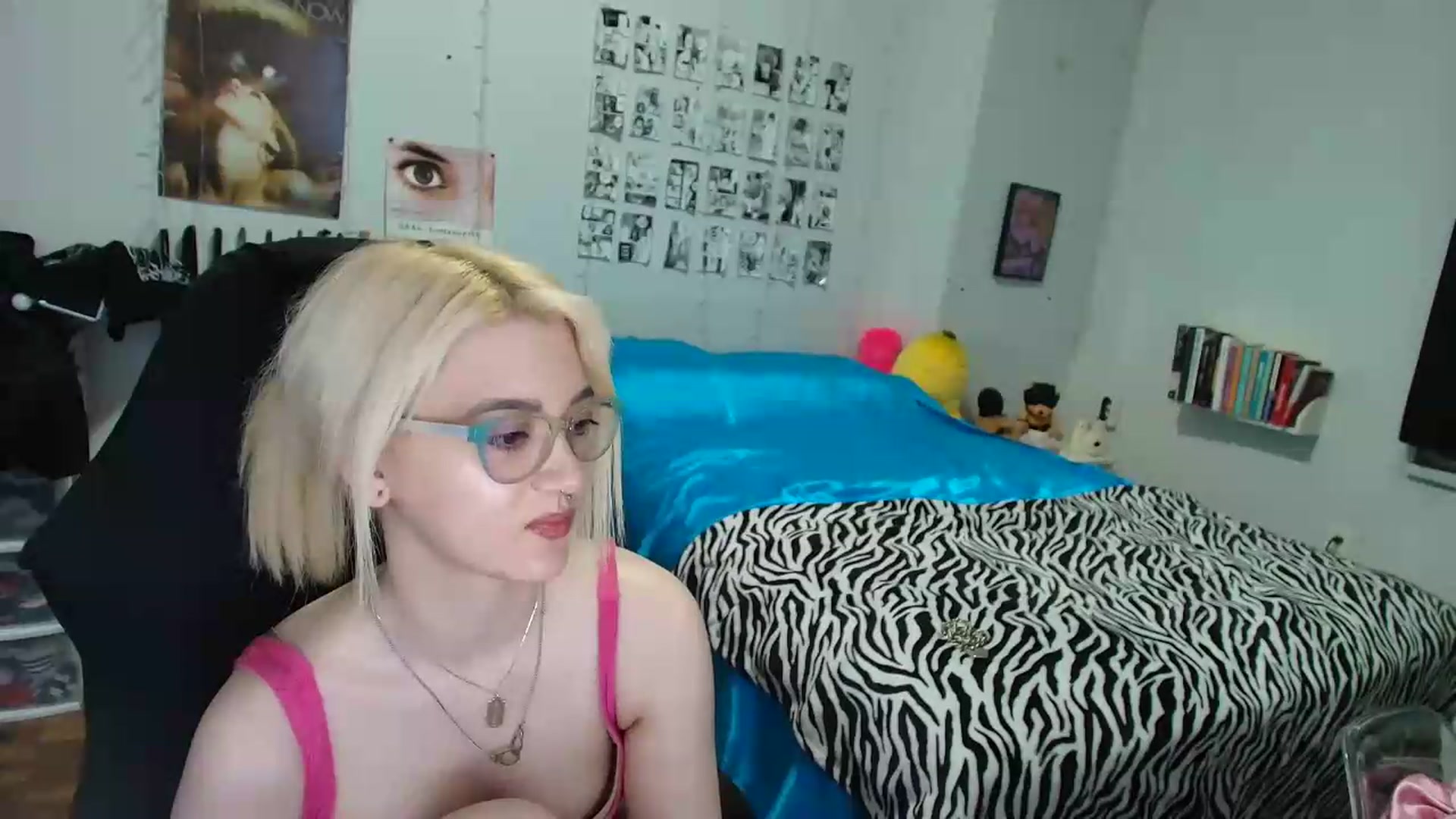 Gallery image thumbnail from AnnaTame's myfreecams stream on, 08/07/2026, 07:56 image 8 of 20