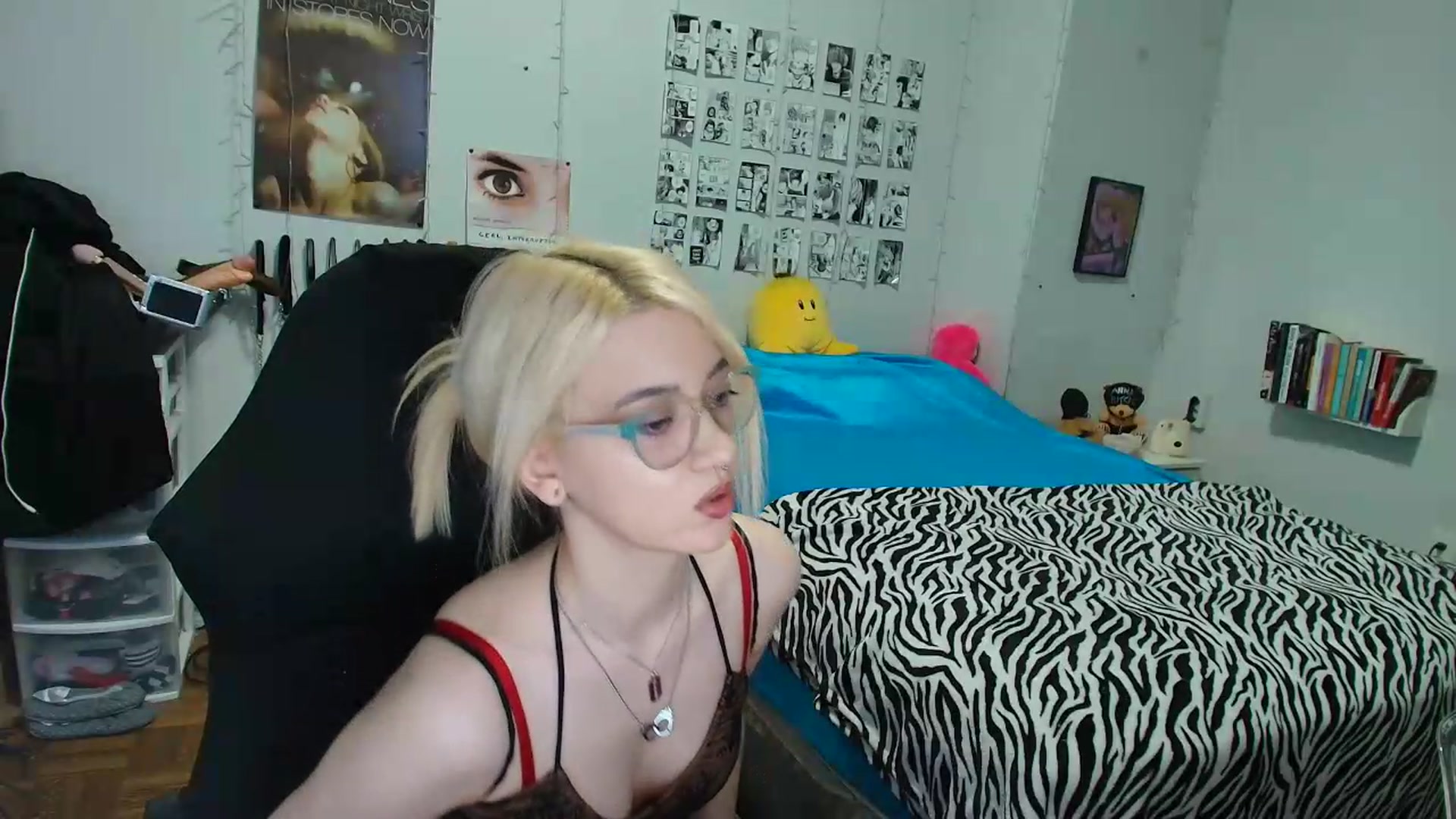 Gallery image thumbnail from AnnaTame's myfreecams stream on, 08/10/2026, 05:37 image 19 of 20
