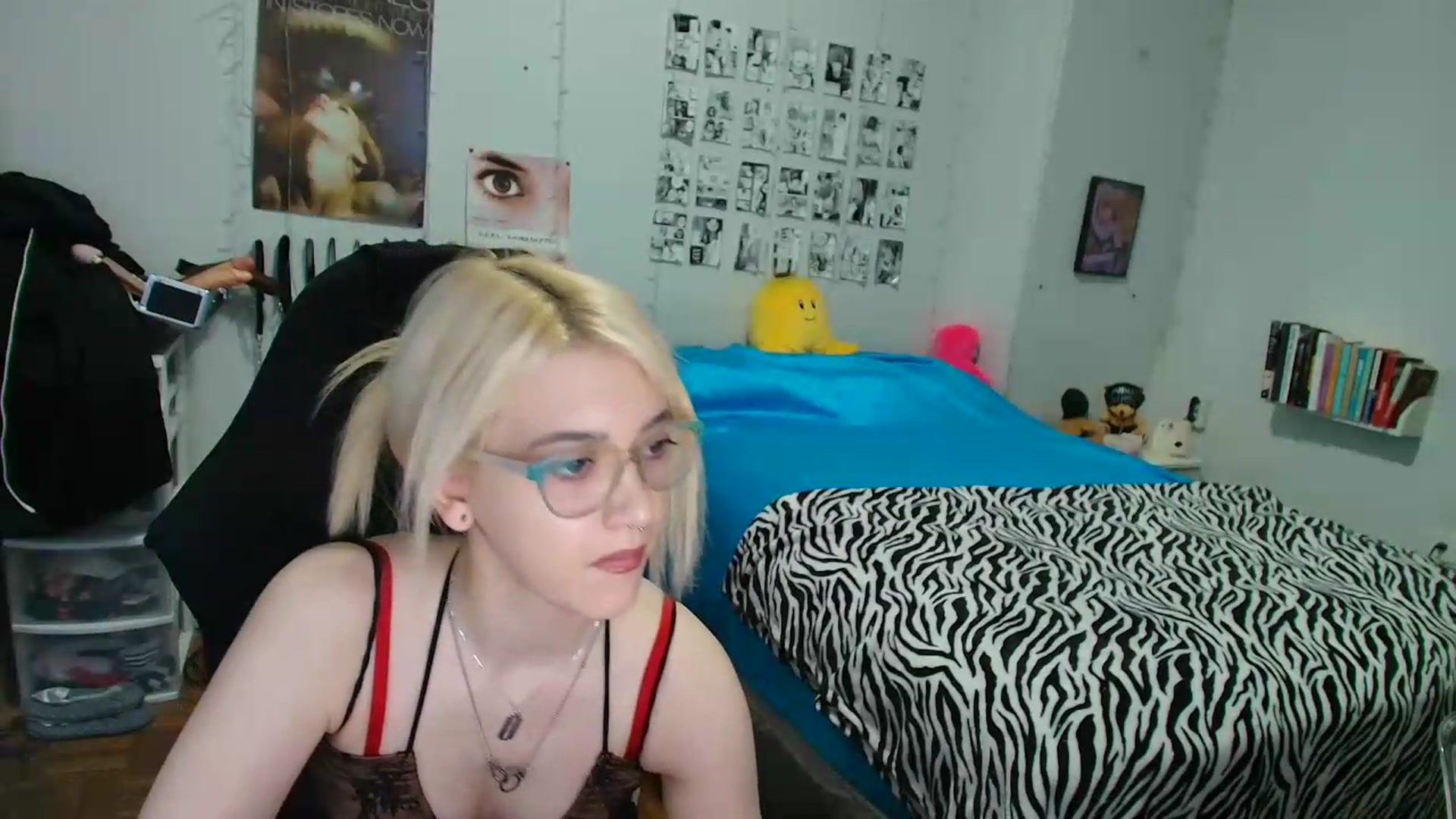 Gallery image thumbnail from AnnaTame's myfreecams stream on, 08/10/2026, 05:37 image 17 of 20