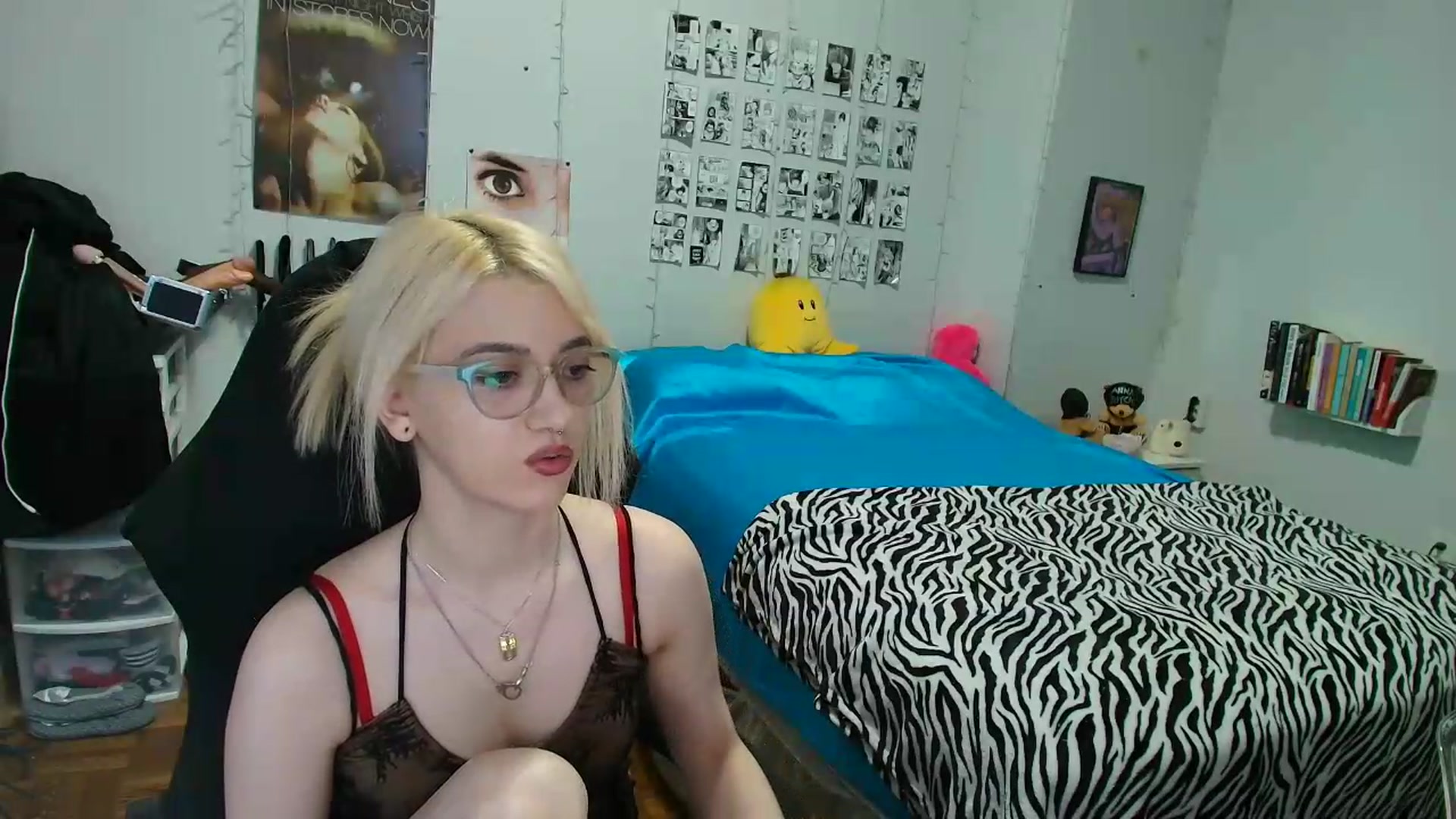 Gallery image thumbnail from AnnaTame's myfreecams stream on, 08/10/2026, 05:37 image 10 of 20