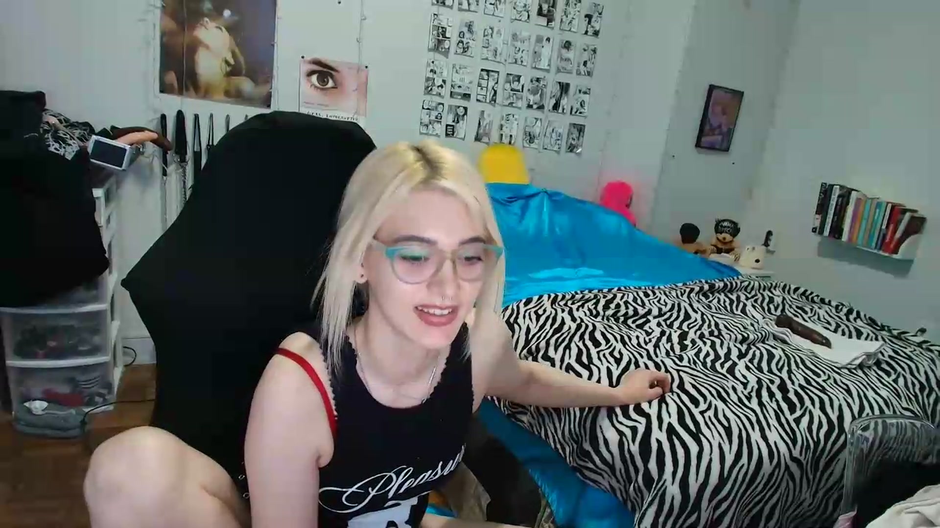 Gallery image thumbnail from AnnaTame's myfreecams stream on, 08/12/2026, 12:42 image 15 of 20