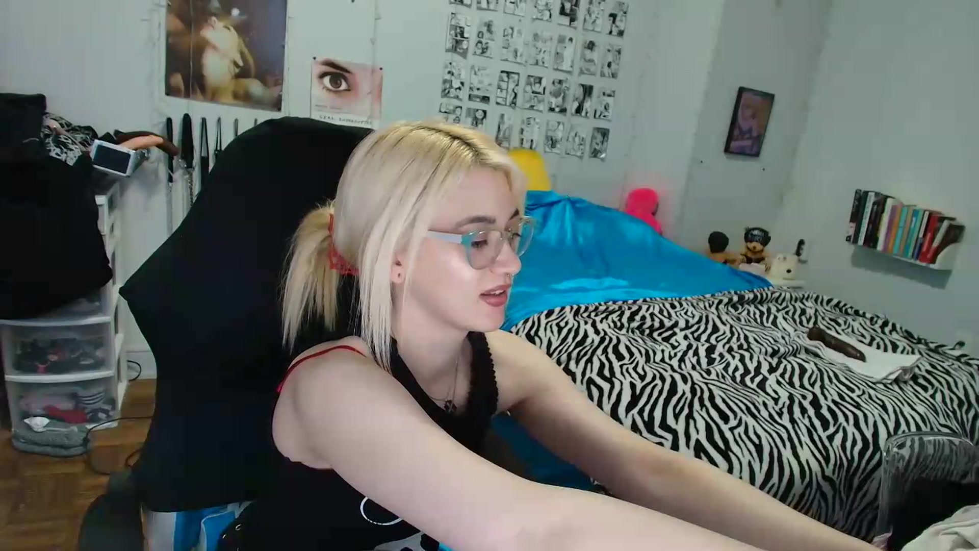 Gallery image thumbnail from AnnaTame's myfreecams stream on, 08/12/2026, 12:42 image 17 of 20