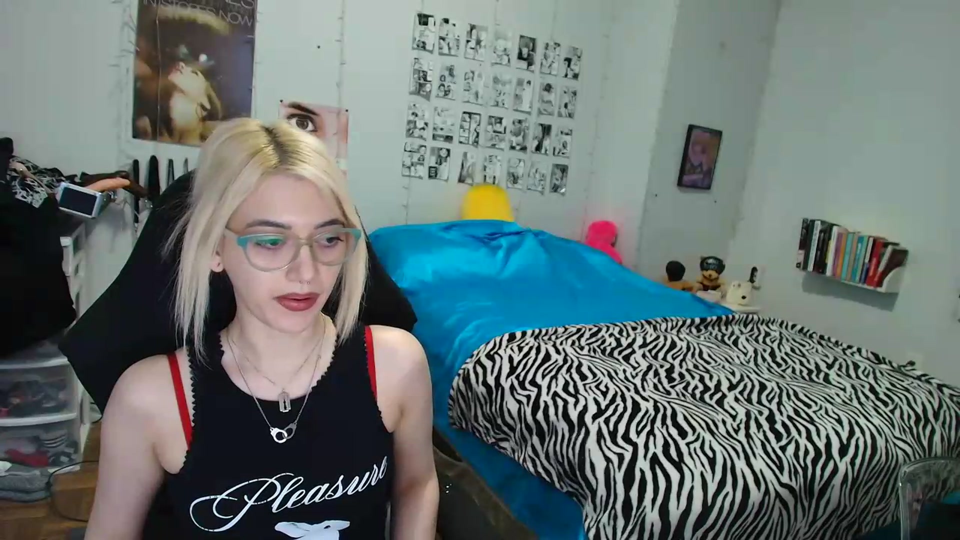 Gallery image thumbnail from AnnaTame's myfreecams stream on, 08/12/2026, 12:42 image 3 of 20