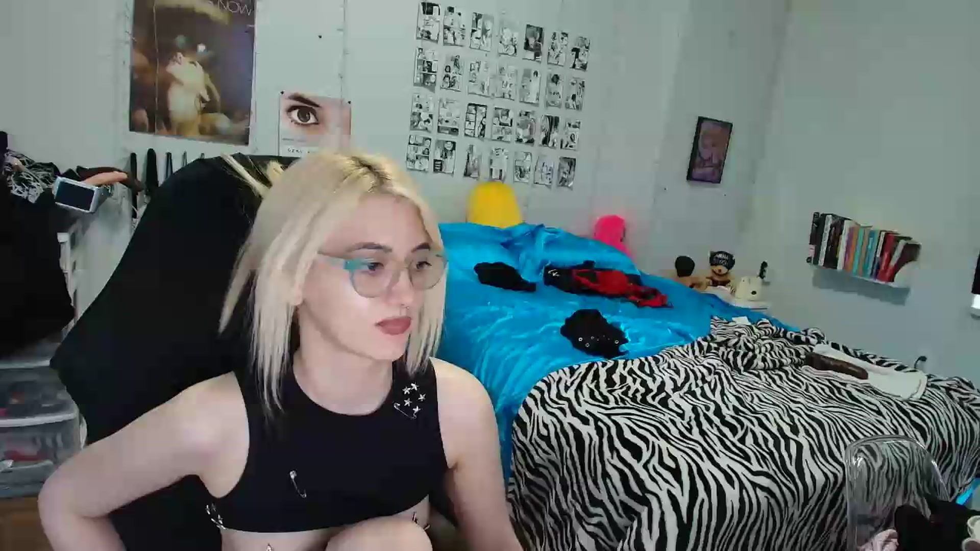 Gallery image thumbnail from AnnaTame's myfreecams stream on, 08/12/2026, 12:54 image 3 of 20