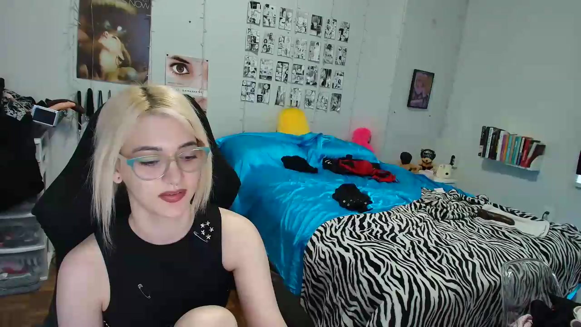 Gallery image thumbnail from AnnaTame's myfreecams stream on, 08/12/2026, 12:54 image 12 of 20