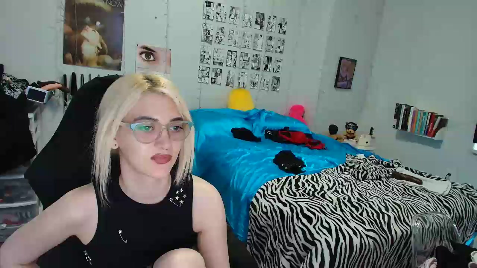 Gallery image thumbnail from AnnaTame's myfreecams stream on, 08/12/2026, 12:54 image 9 of 20