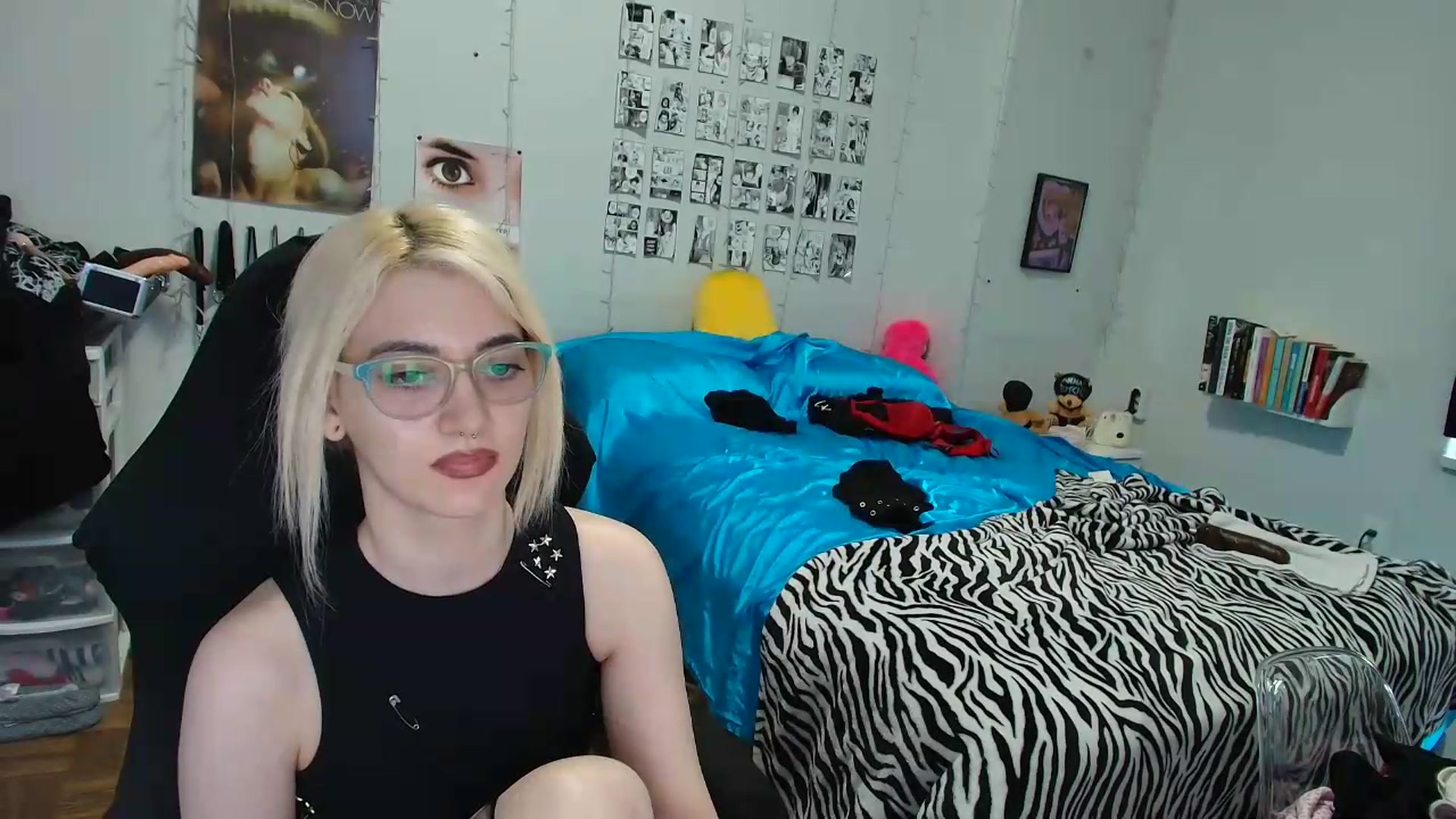 Gallery image thumbnail from AnnaTame's myfreecams stream on, 08/12/2026, 12:54 image 14 of 20