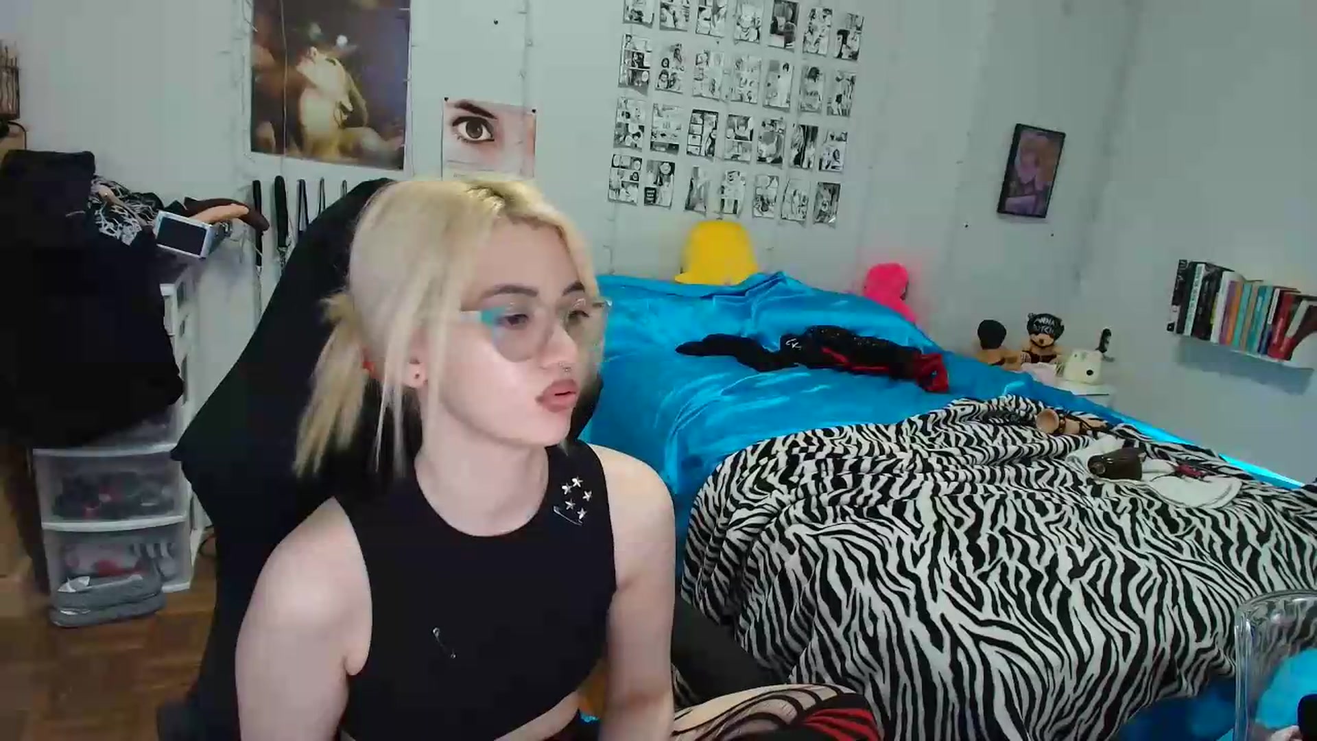 Gallery image thumbnail from AnnaTame's myfreecams stream on, 08/12/2026, 15:17 image 16 of 20