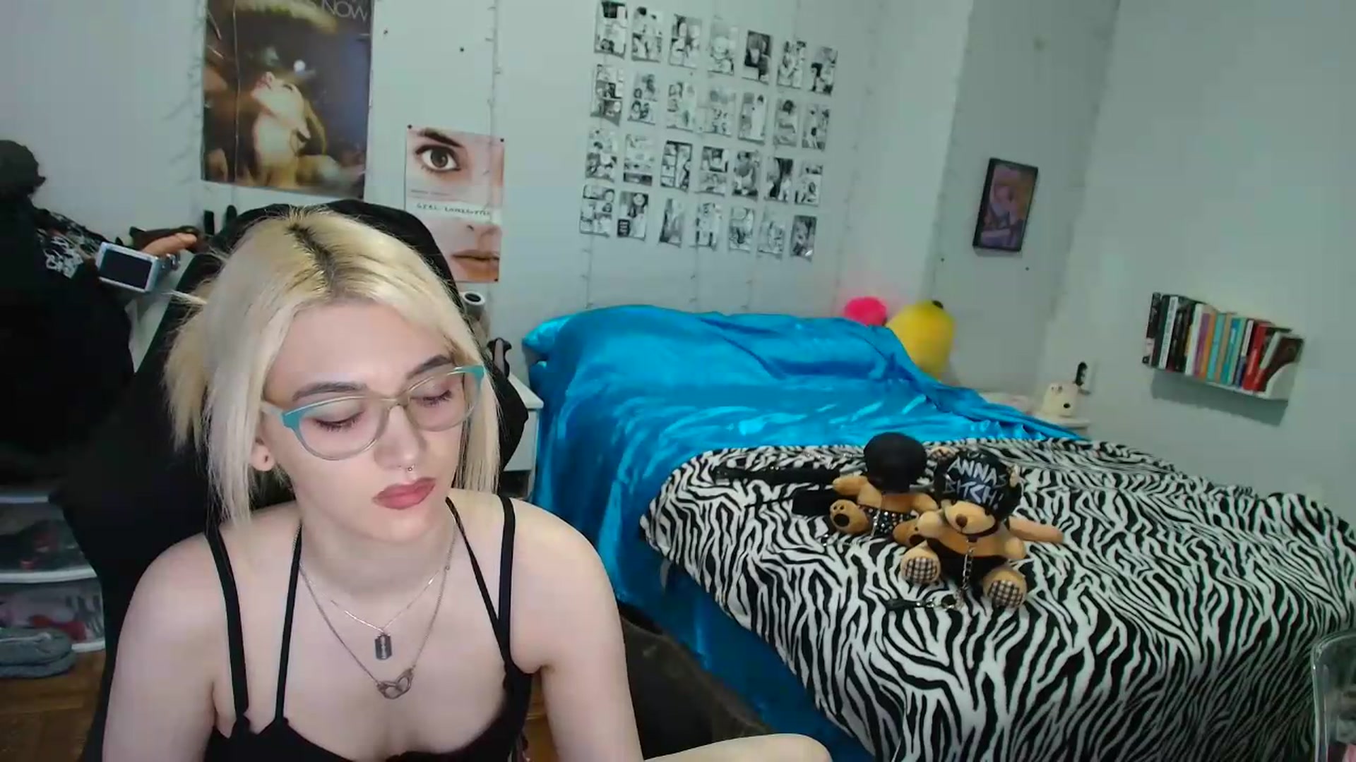 Gallery image thumbnail from AnnaTame's myfreecams stream on, 08/14/2026, 08:15 image 15 of 20