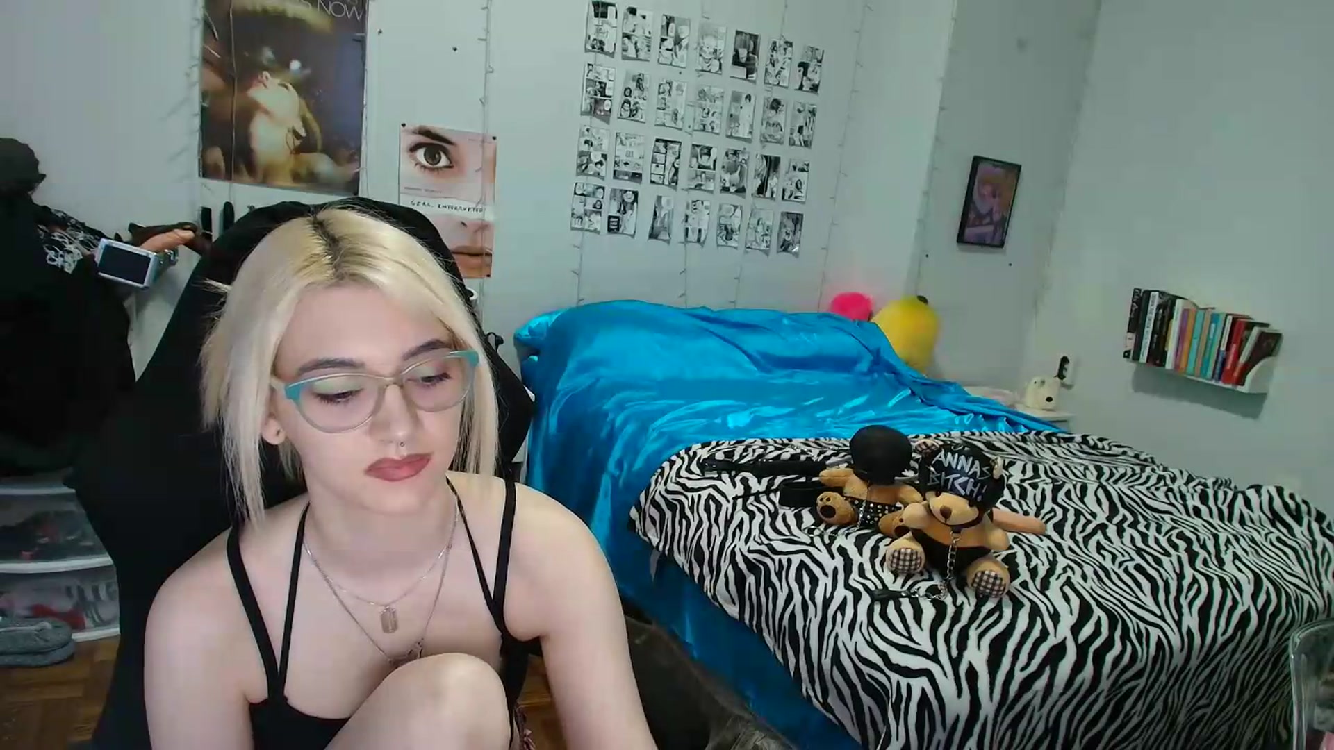 Gallery image thumbnail from AnnaTame's myfreecams stream on, 08/14/2026, 08:15 image 13 of 20