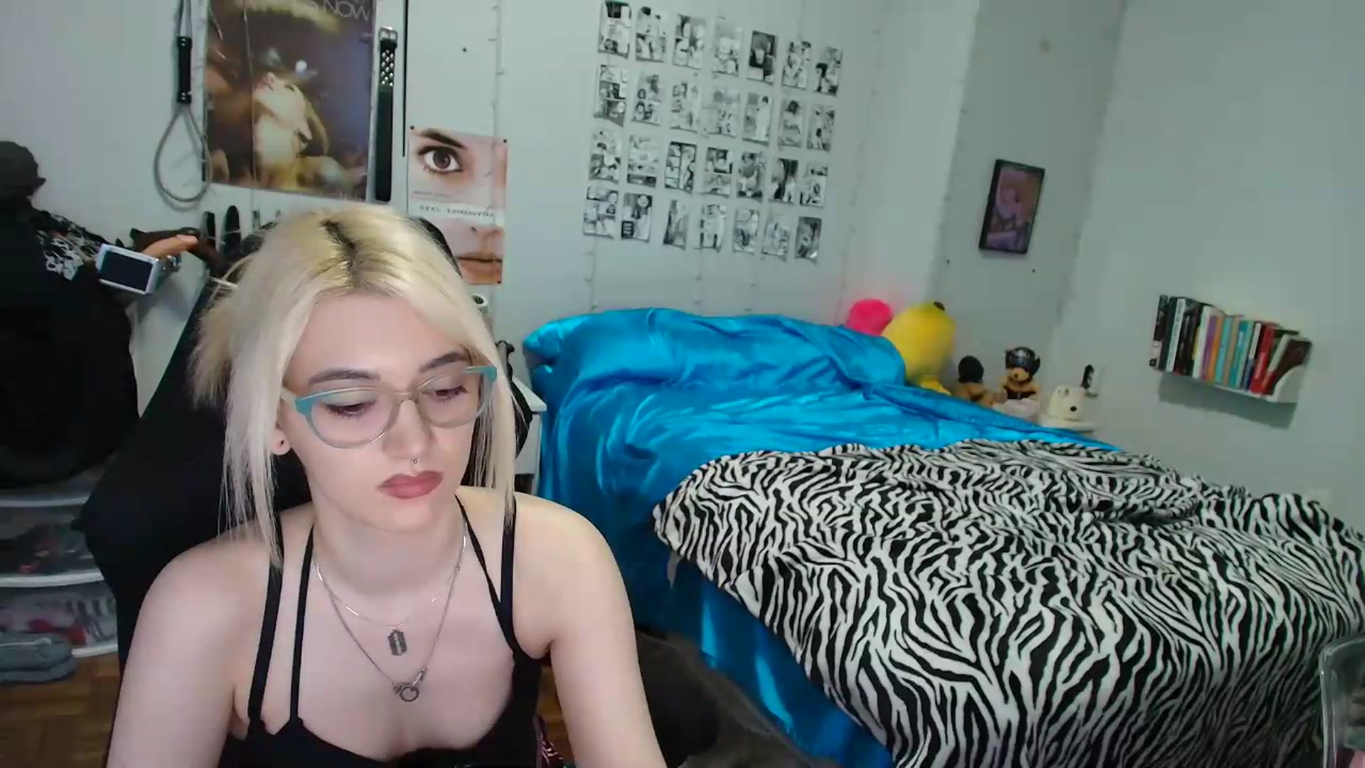 Gallery image thumbnail from AnnaTame's myfreecams stream on, 08/14/2026, 08:42 image 8 of 20
