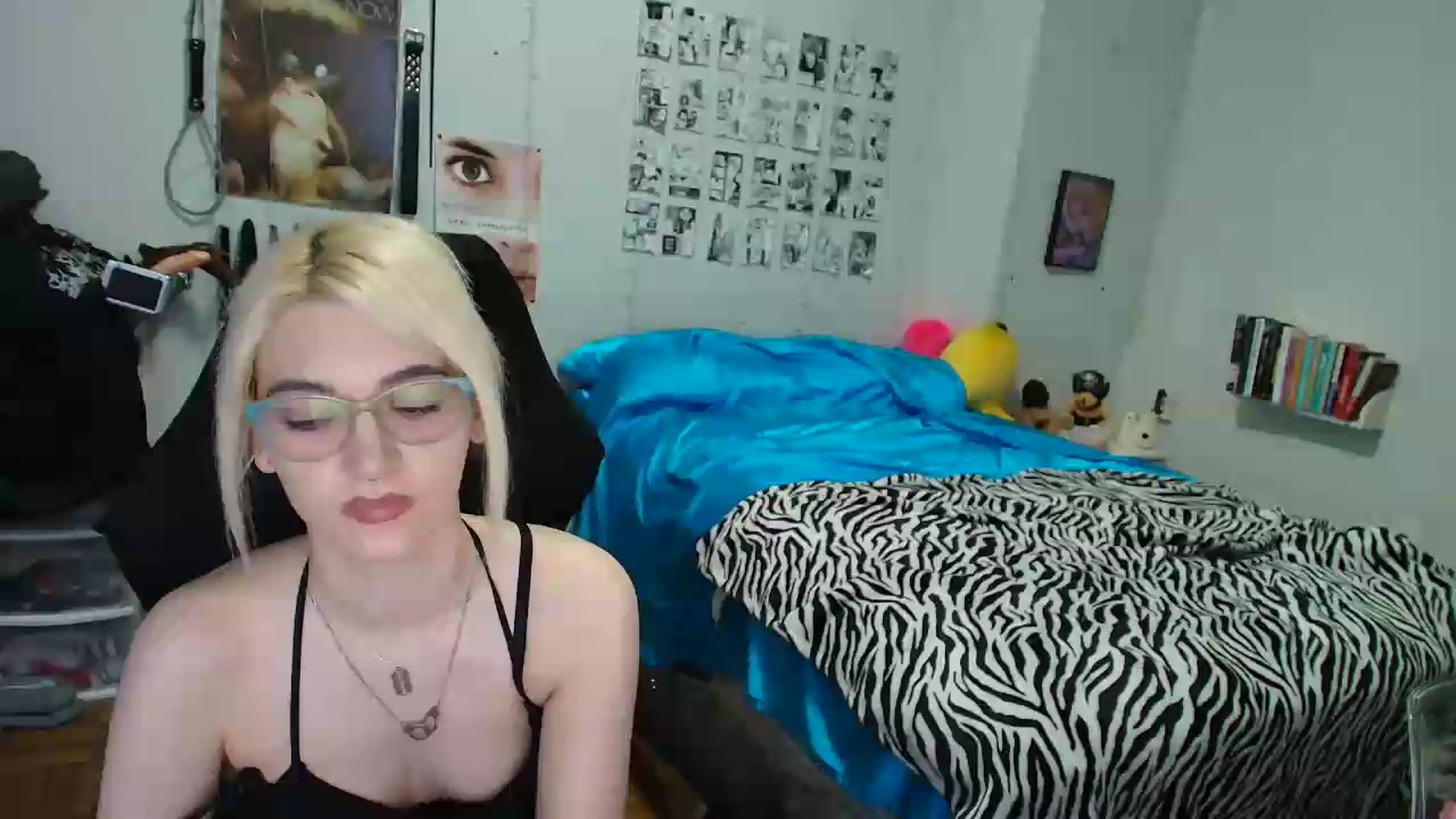 Gallery image thumbnail from AnnaTame's myfreecams stream on, 08/14/2026, 08:42 image 1 of 20