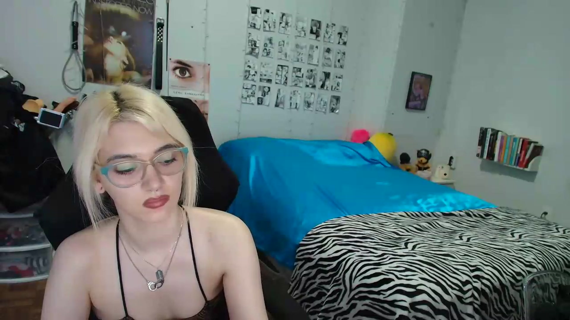 Gallery image thumbnail from AnnaTame's myfreecams stream on, 08/15/2026, 09:04 image 17 of 20