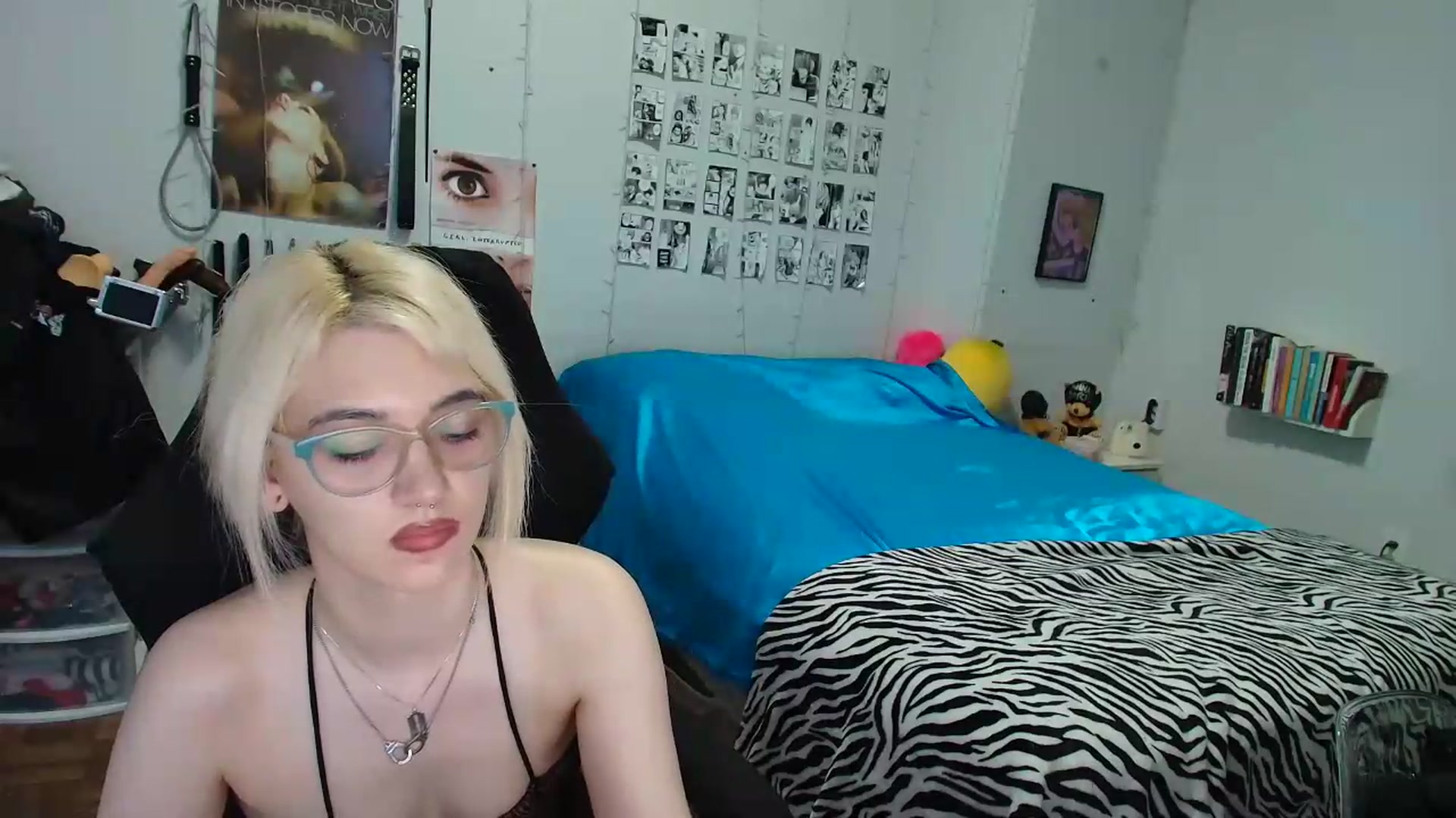 Gallery image thumbnail from AnnaTame's myfreecams stream on, 08/15/2026, 09:04 image 18 of 20