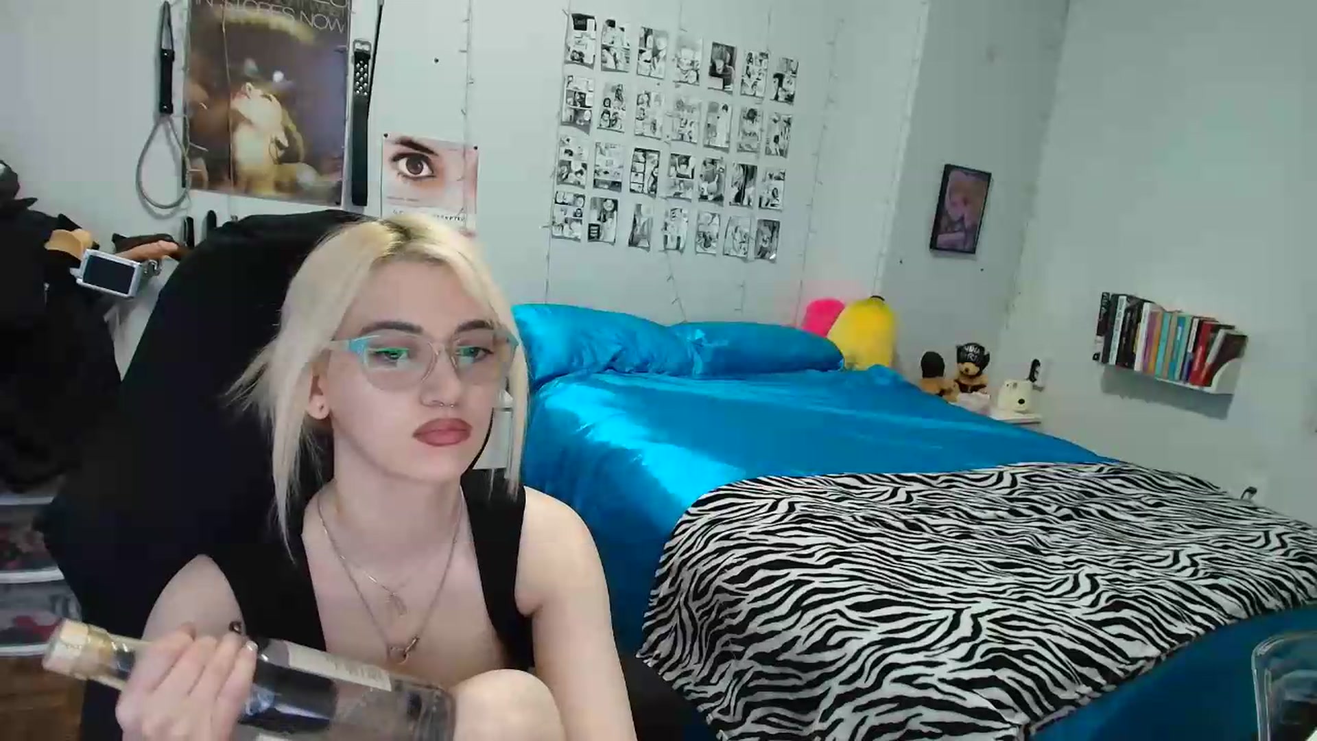 Gallery image thumbnail from AnnaTame's myfreecams stream on, 08/17/2026, 08:28 image 13 of 20