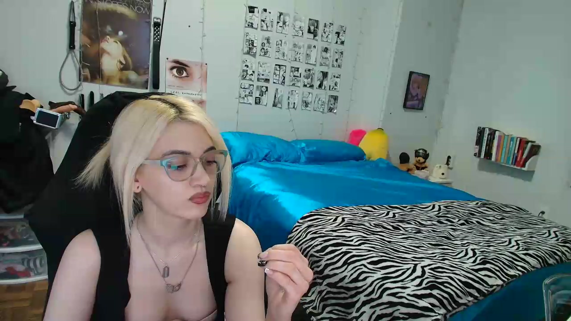 Gallery image thumbnail from AnnaTame's myfreecams stream on, 08/17/2026, 08:28 image 6 of 20