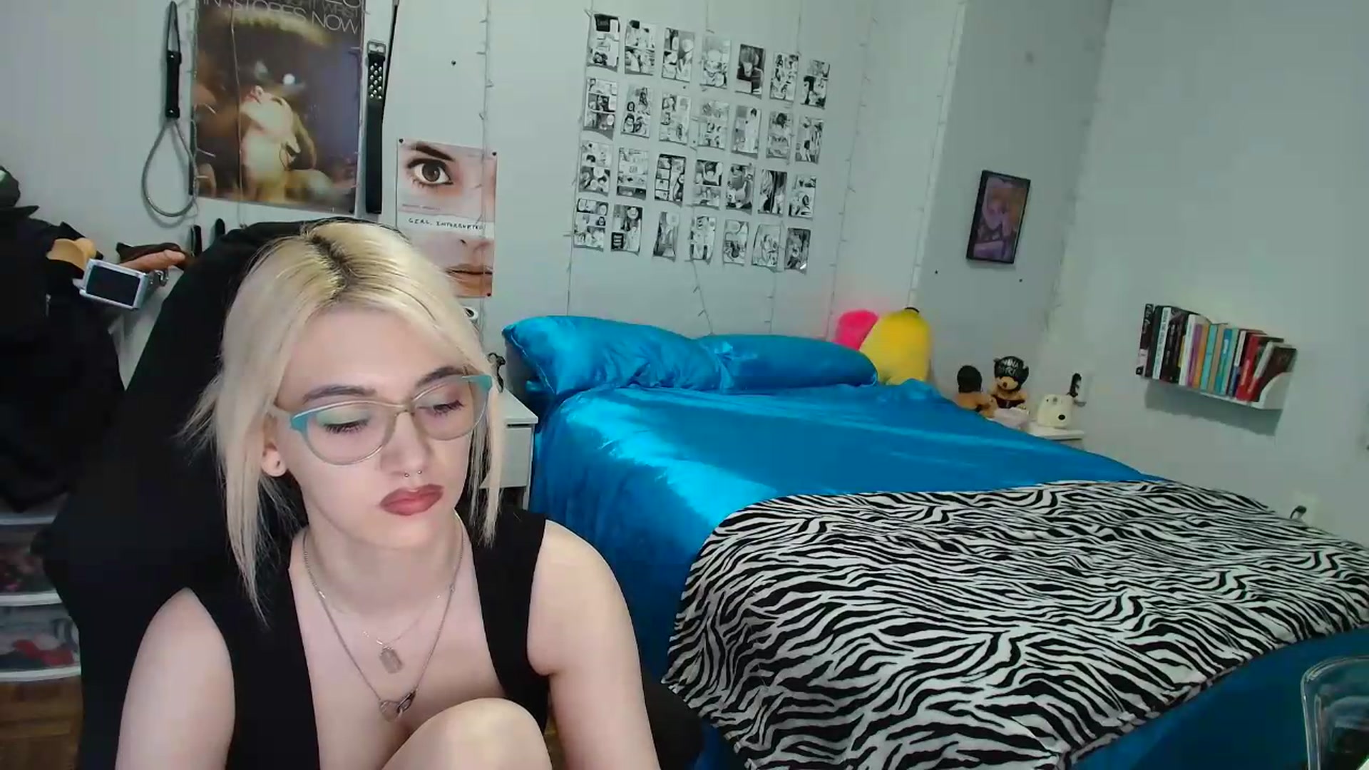 Gallery image thumbnail from AnnaTame's myfreecams stream on, 08/17/2026, 08:28 image 12 of 20
