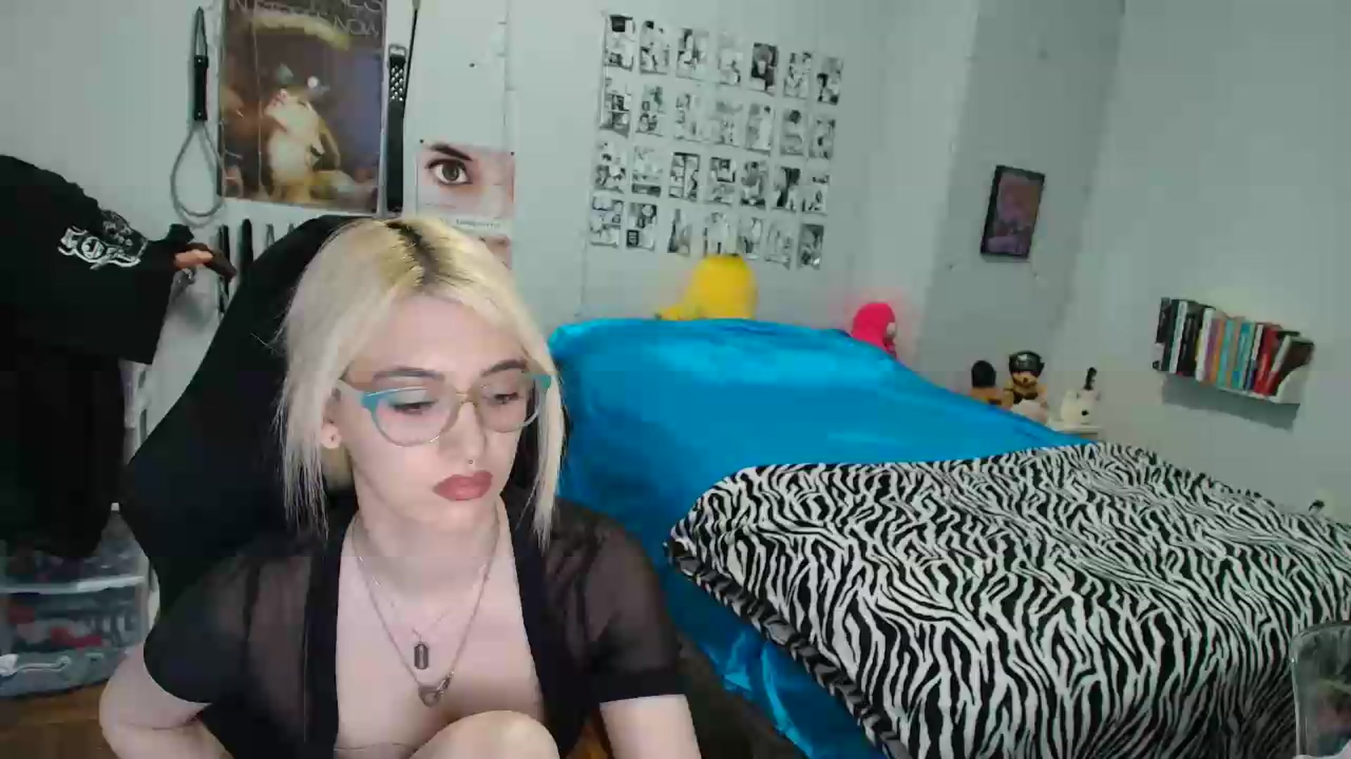 Gallery image thumbnail from AnnaTame's myfreecams stream on, 08/19/2026, 09:23 image 1 of 20