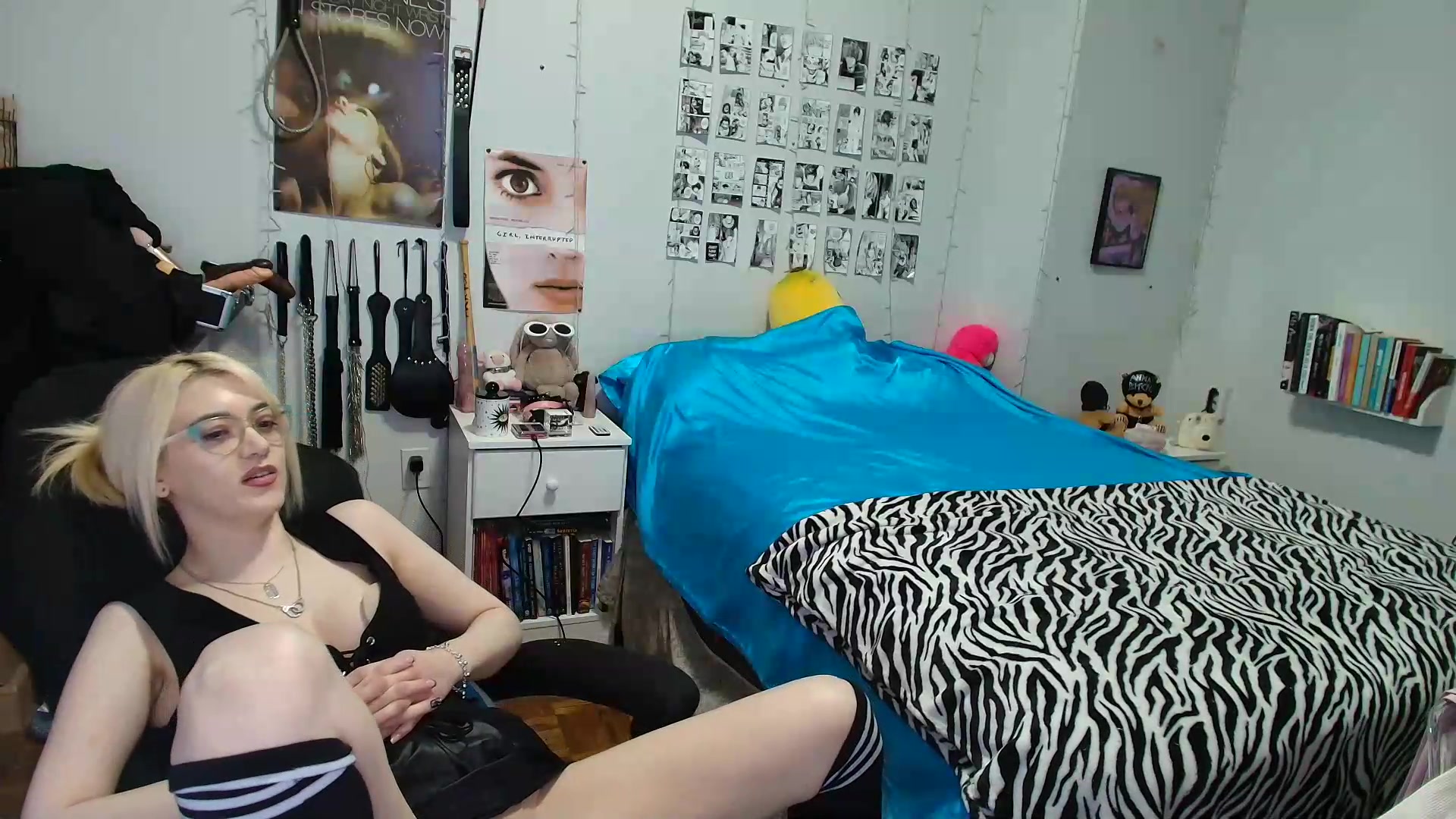 Gallery image thumbnail from AnnaTame's myfreecams stream on, 08/21/2026, 08:35 image 15 of 20