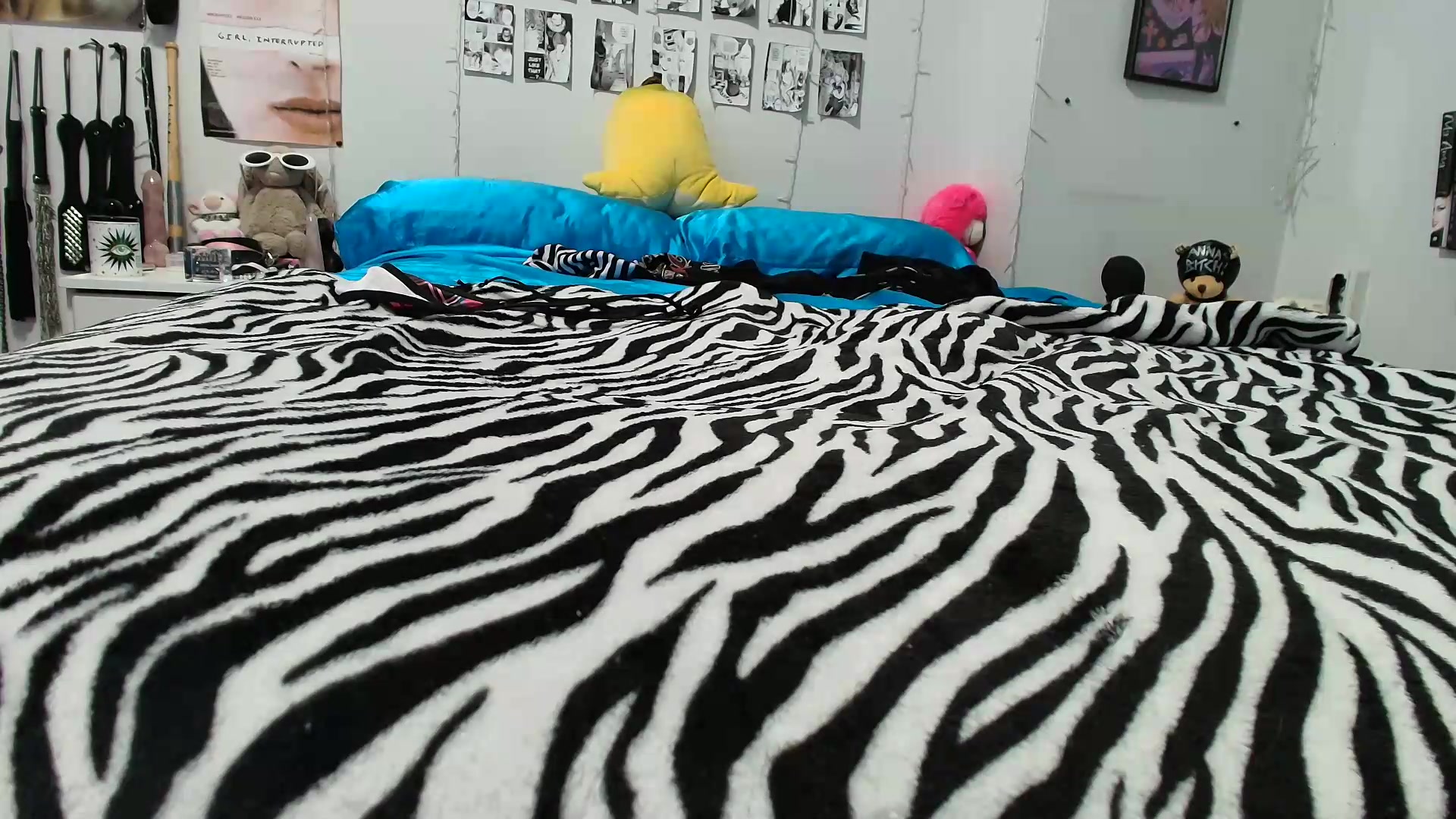 Gallery image thumbnail from AnnaTame's myfreecams stream on, 08/23/2026, 06:27 image 6 of 20