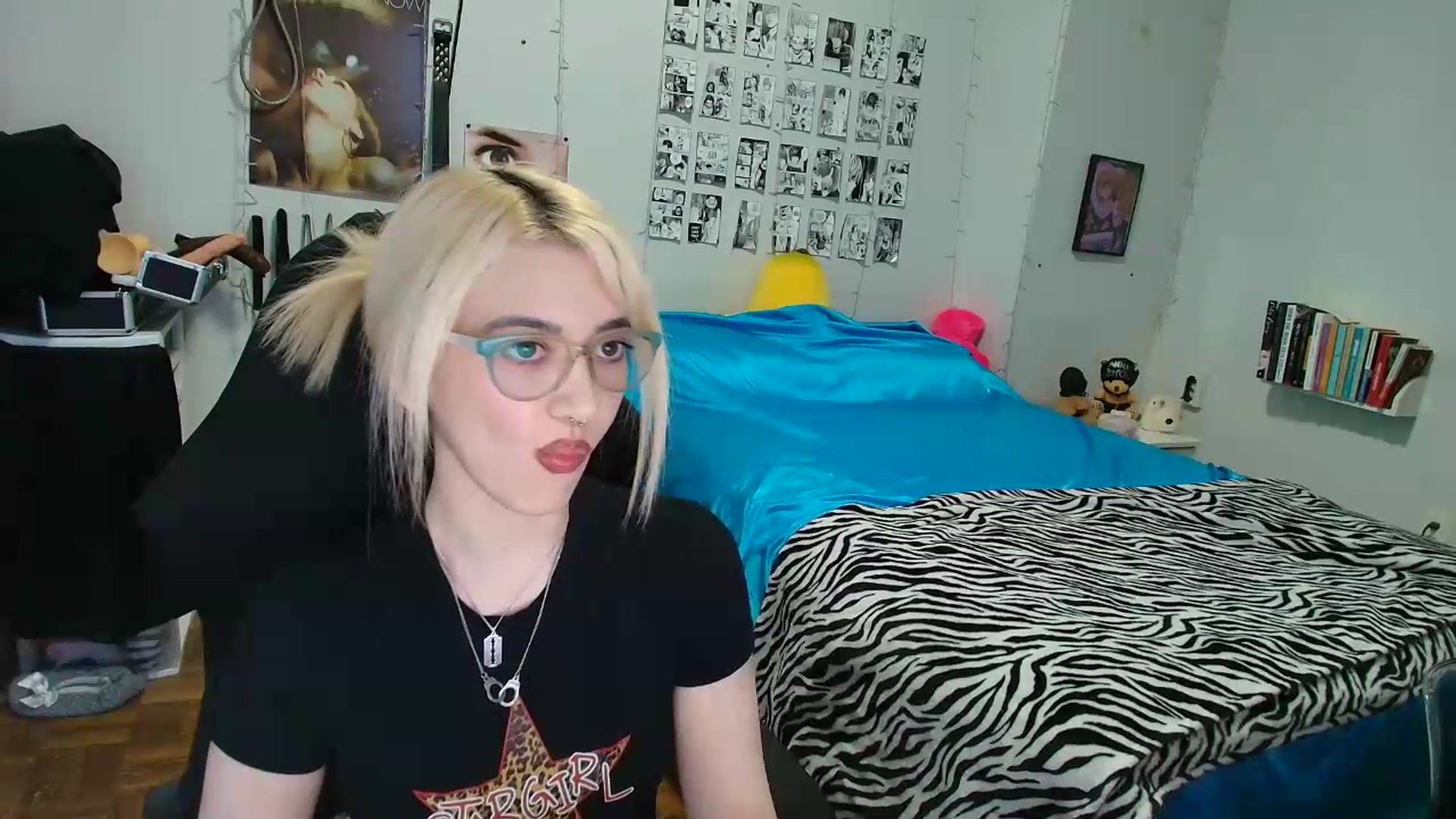 Gallery image thumbnail from AnnaTame's myfreecams stream on, 08/25/2026, 03:57 image 2 of 20
