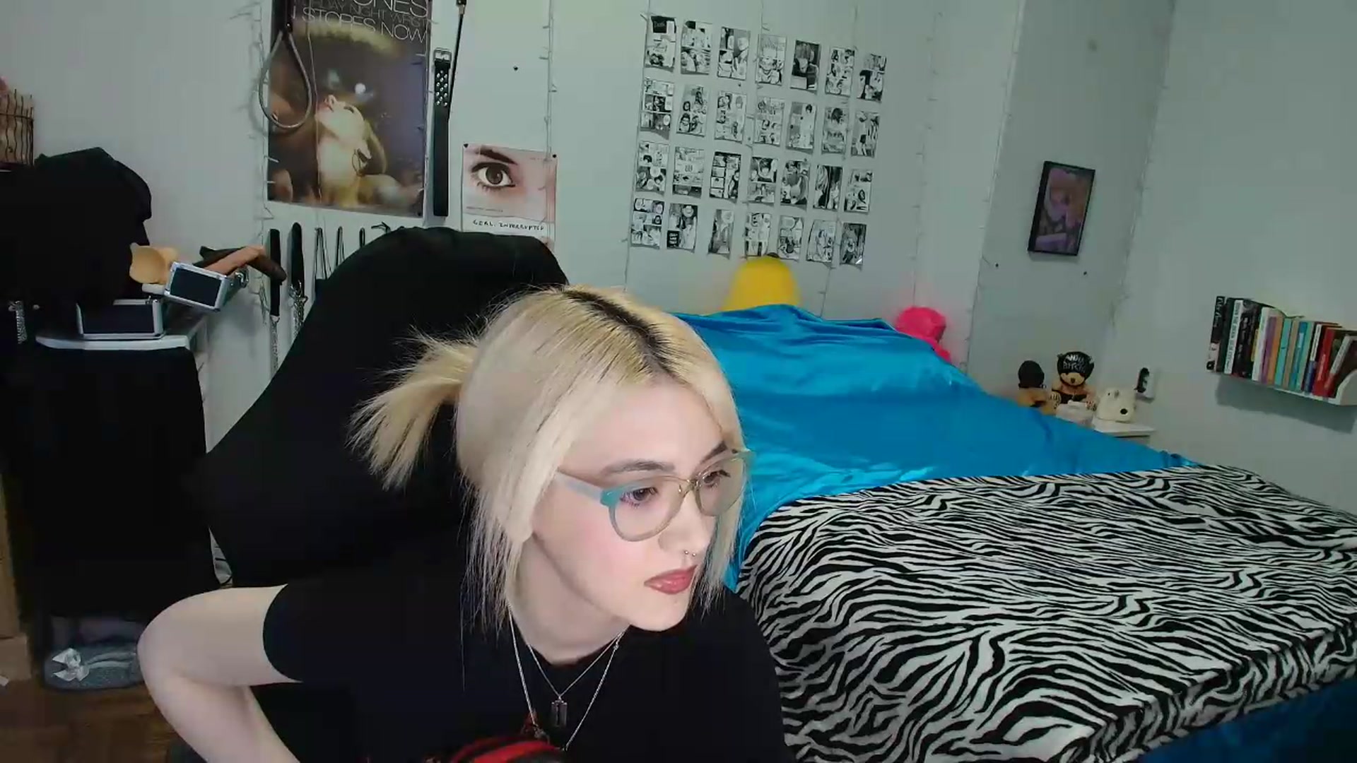 Gallery image thumbnail from AnnaTame's myfreecams stream on, 08/25/2026, 03:57 image 4 of 20