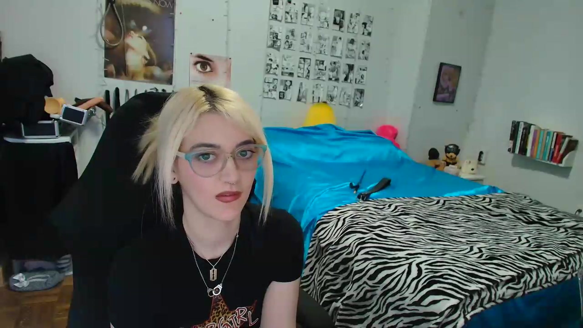 Gallery image thumbnail from AnnaTame's myfreecams stream on, 08/25/2026, 03:57 image 14 of 20